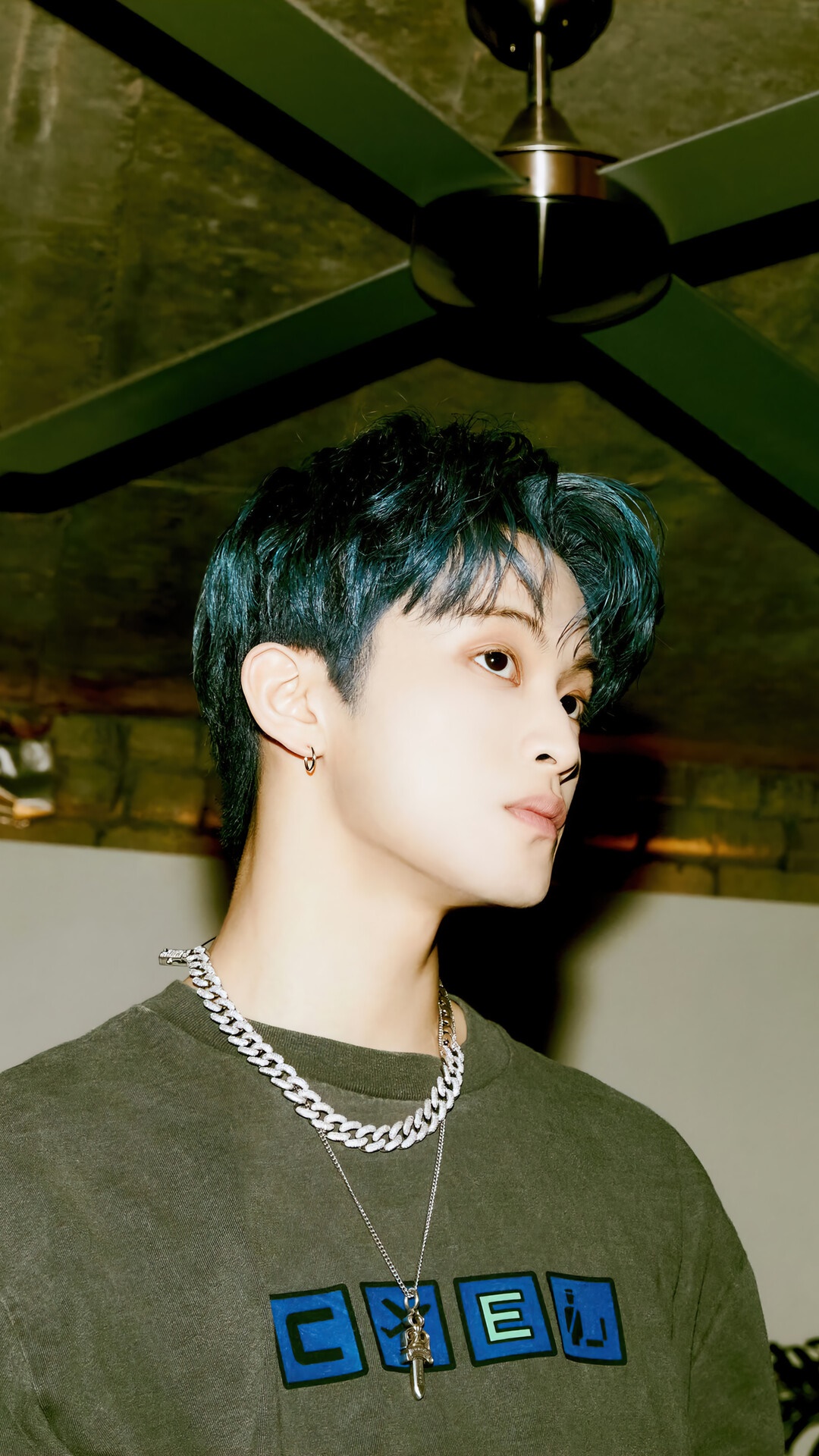 Mark Lee from NCT Dream HD Phone Wallpaper