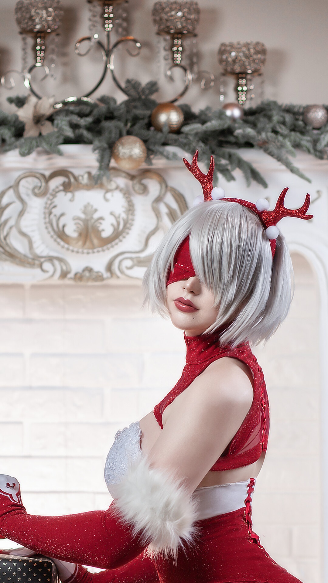Christmas Cosplay Girl with Reindeer Antlers HD Phone Wallpaper