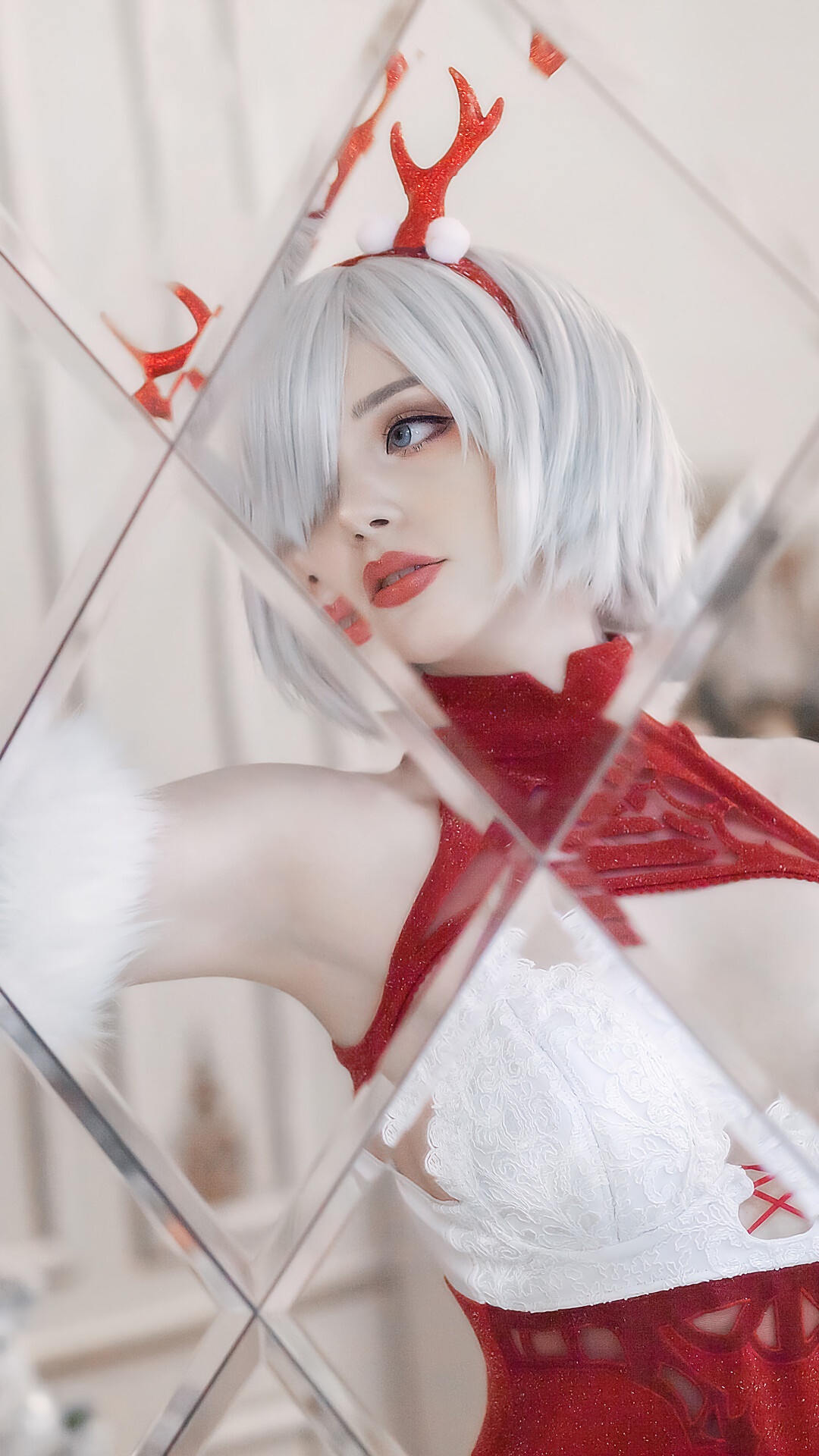 Beautiful Girl in Christmas Cosplay HD Phone Wallpaper