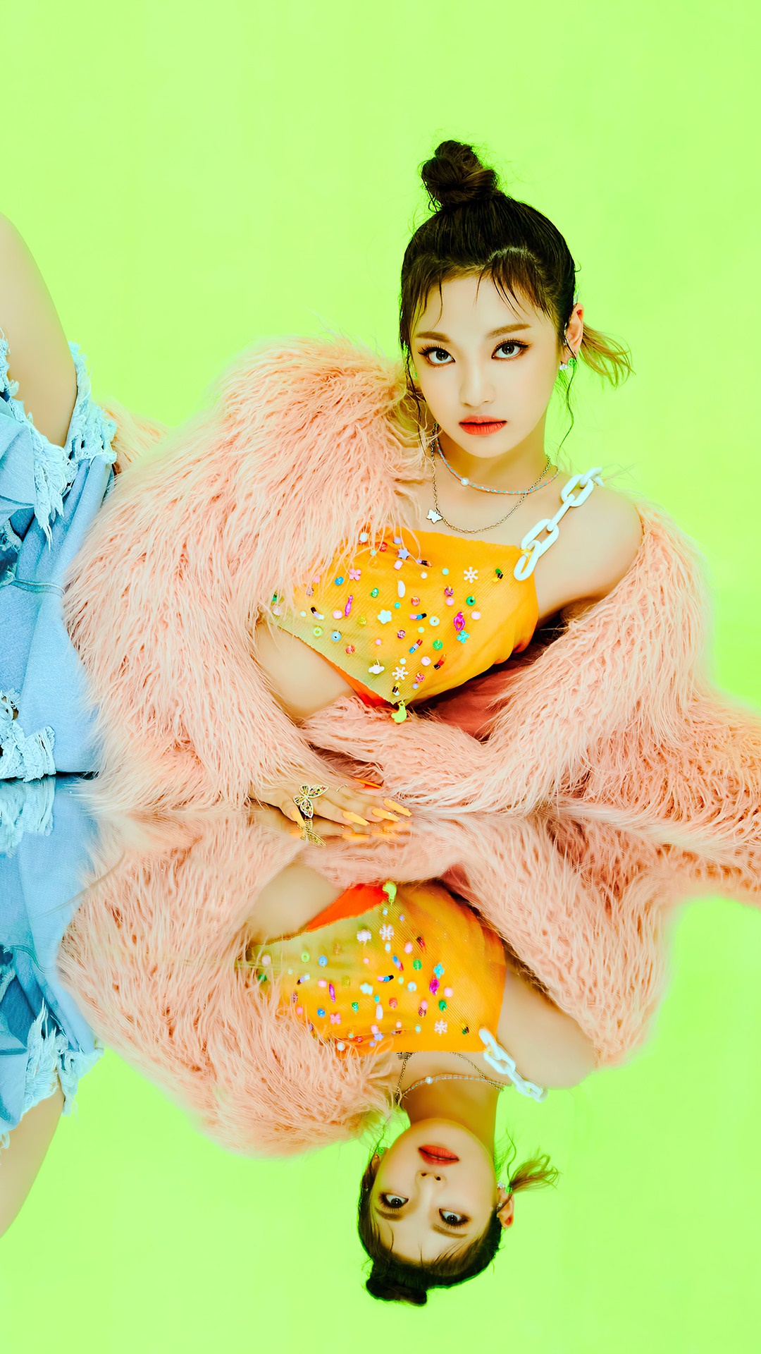 Ningning from Aespa with pink fur coat HD Phone Wallpaper