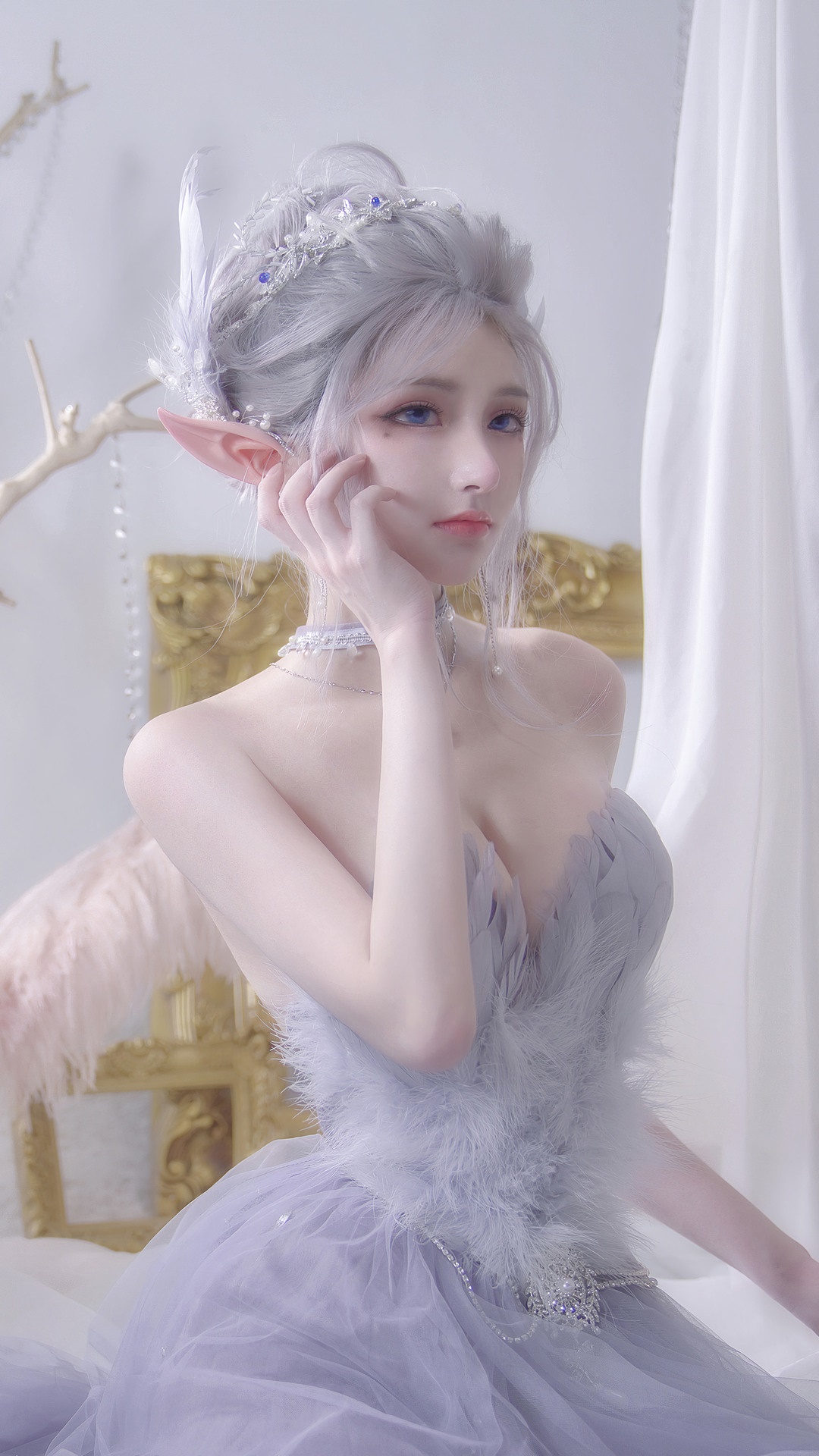 Beautiful Elf Girl Cosplay HD Phone Wallpaper