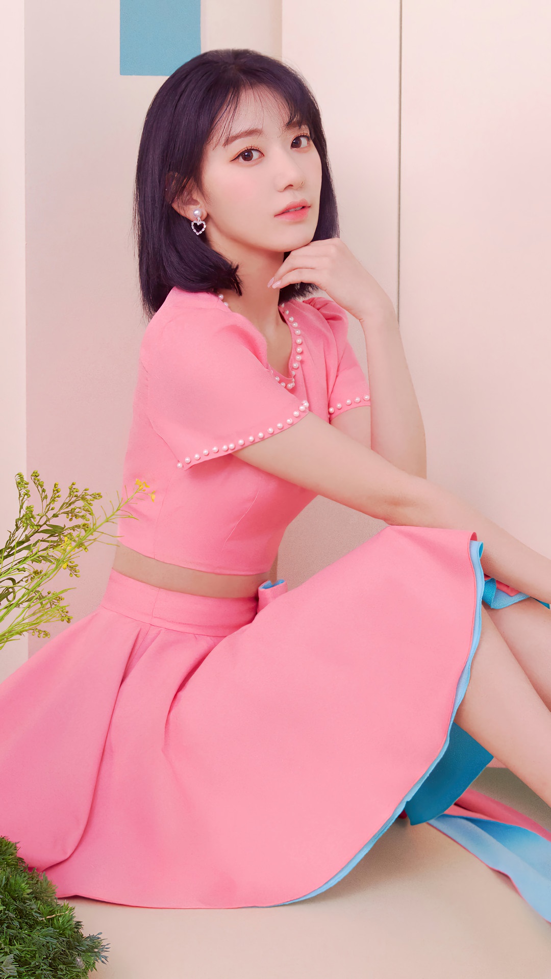 Miyawaki Sakura from IZONE in Pink Outfit HD Phone Wallpaper