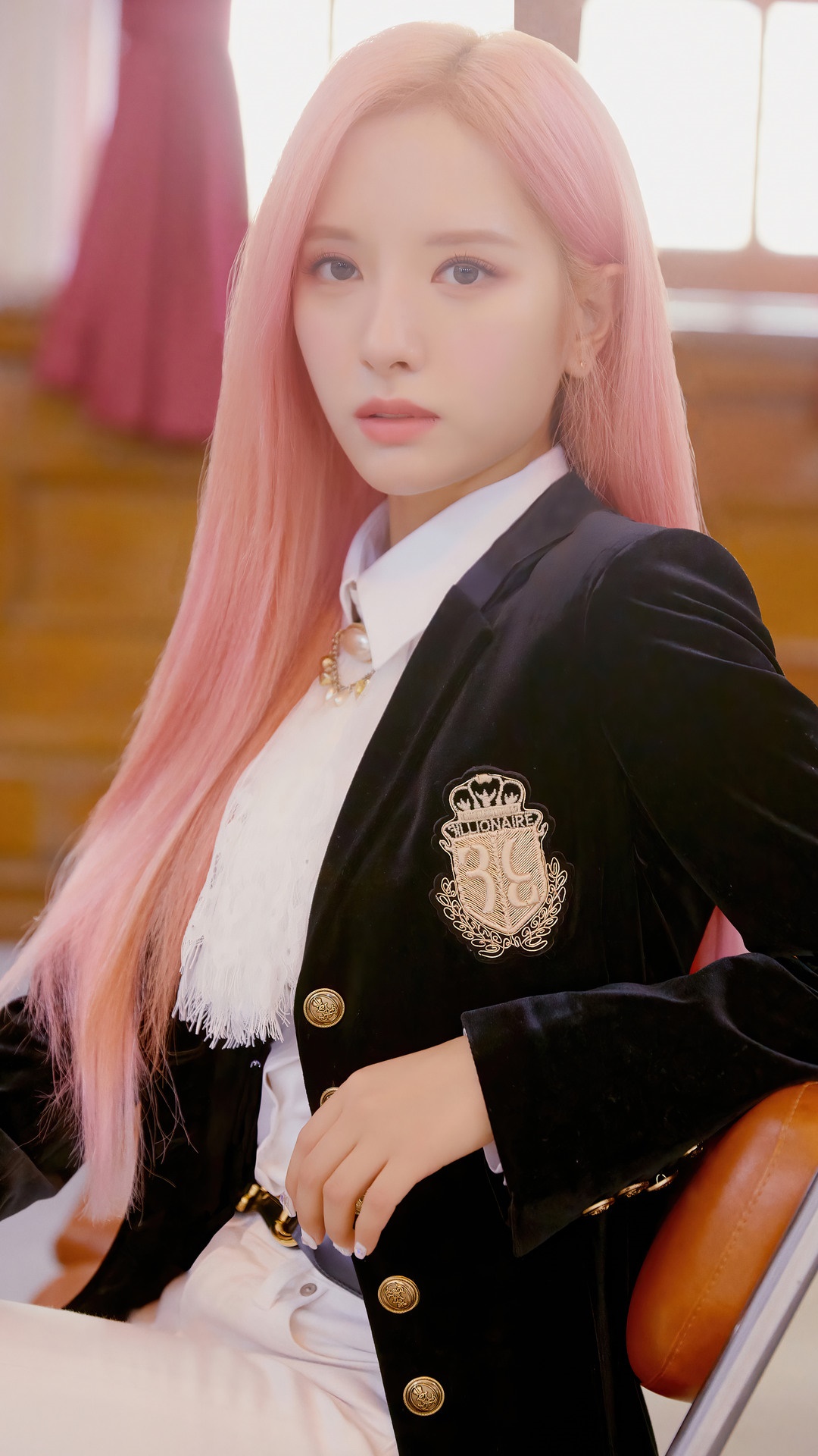 Bona from WJSN wearing a black blazer HD Phone Wallpaper