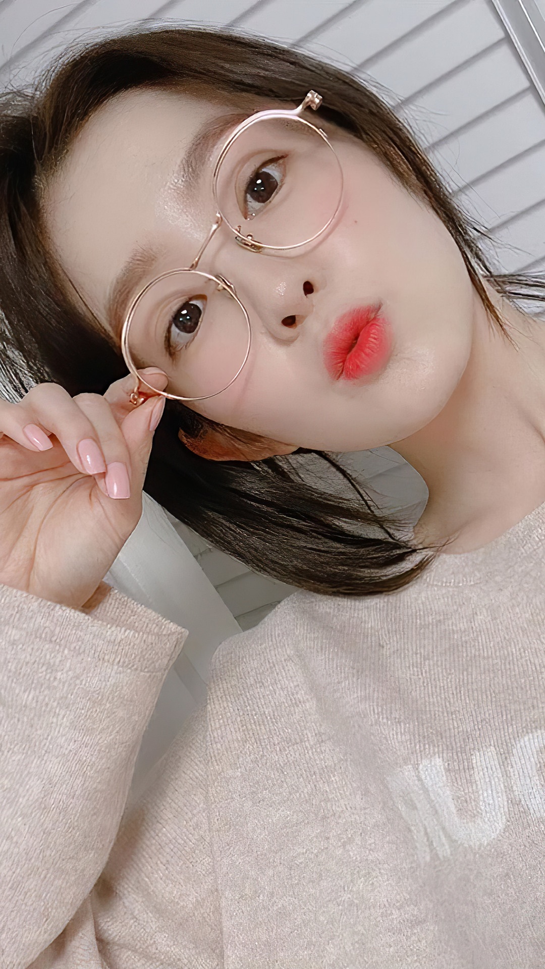 Irene Bae Joo Hyun from Red Velvet wearing glasses HD Phone Wallpaper