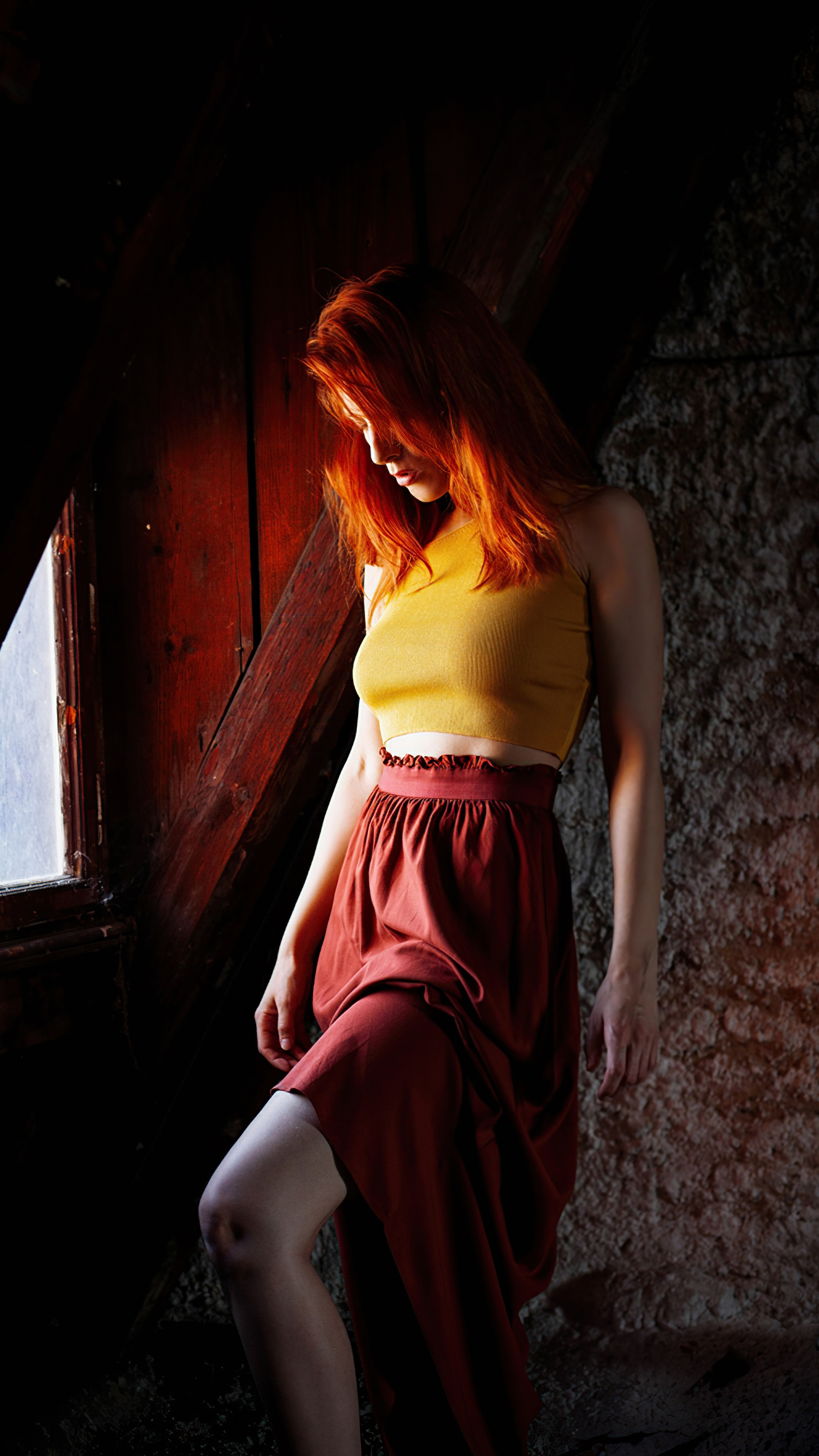 Redhead model in yellow top and red skirt HD Phone Wallpaper