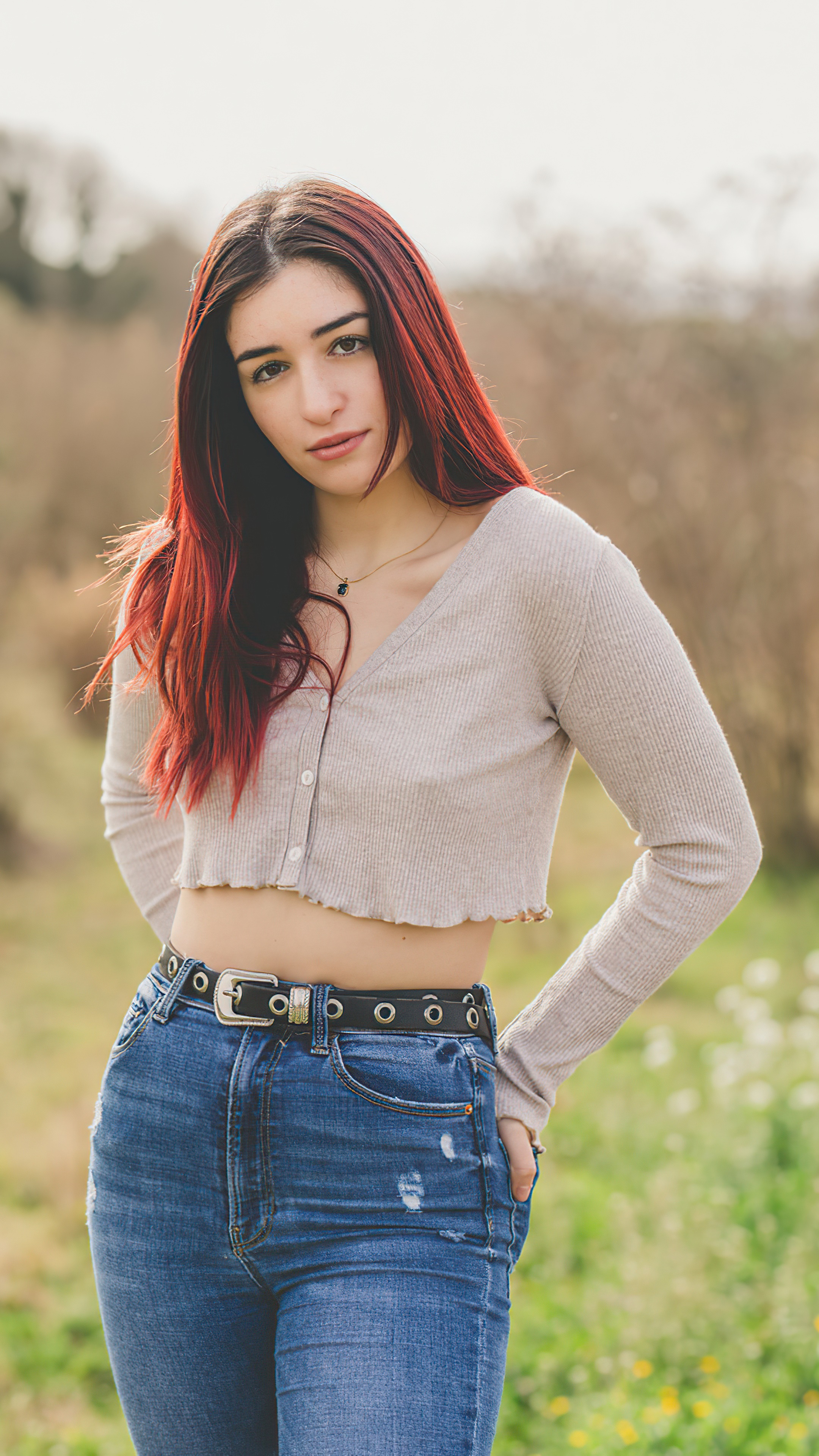 Redhead model in casual outfit outdoors HD Phone Wallpaper