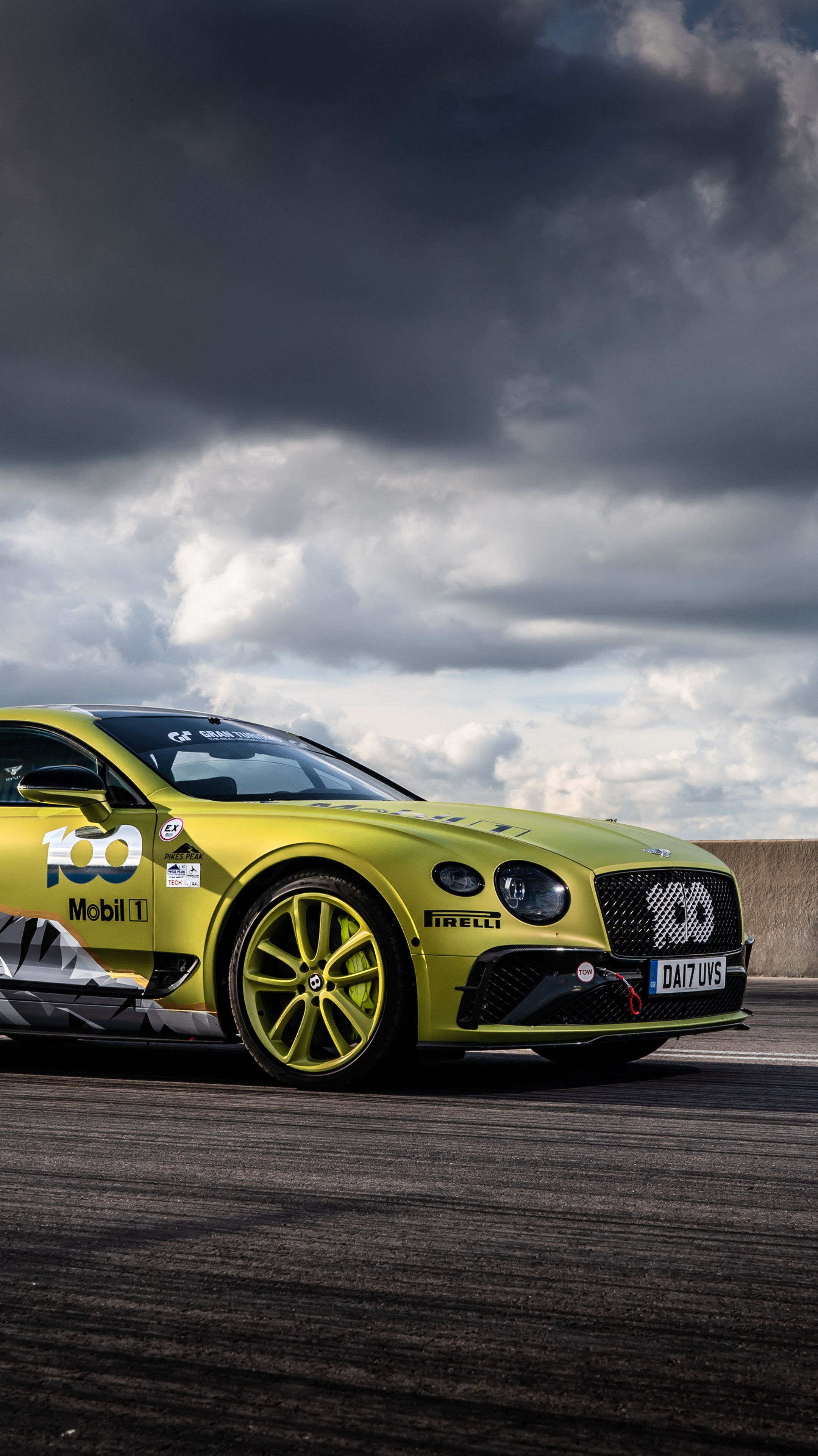 Bentley Continental GT race car on track HD Phone Wallpaper