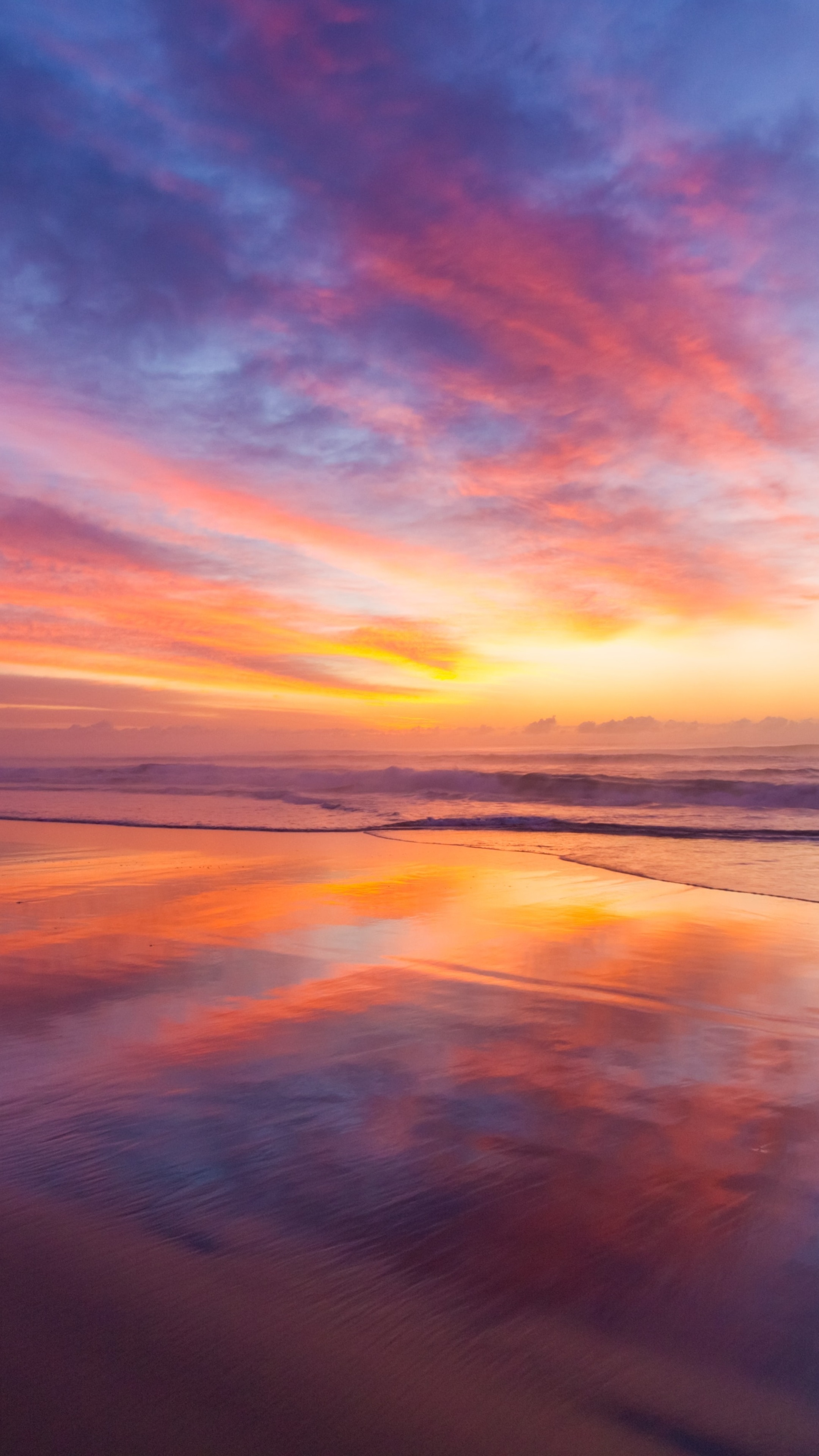 Beach with colorful sunrise and reflection HD Phone Wallpaper
