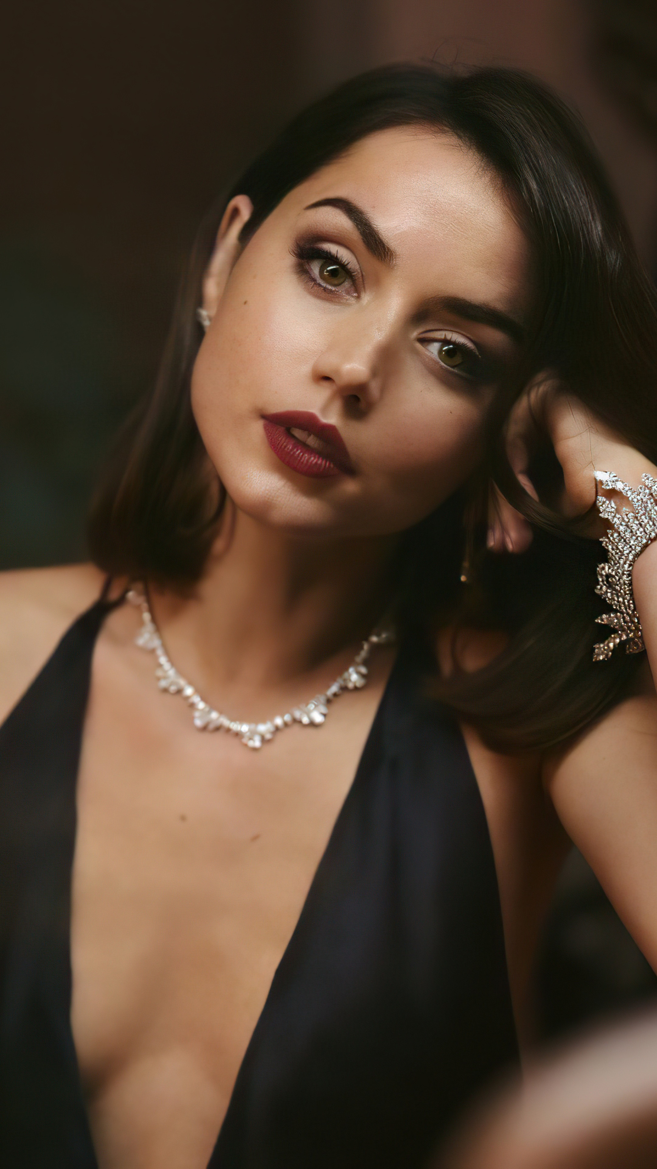 Ana de Armas from No Time to Die 4K HD Phone Wallpaper