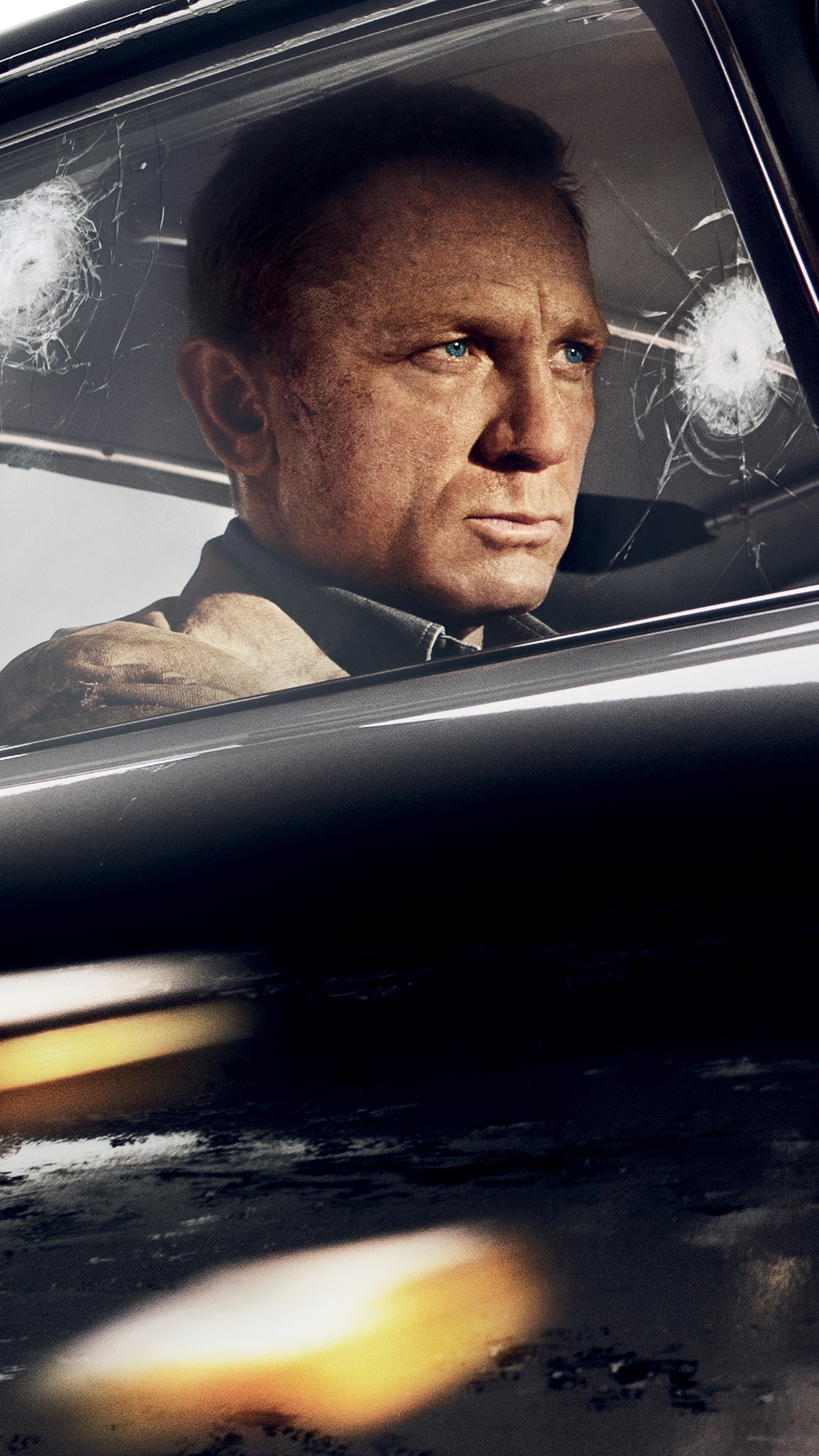 Daniel Craig as James Bond in No Time to Die 4K HD Phone Wallpaper