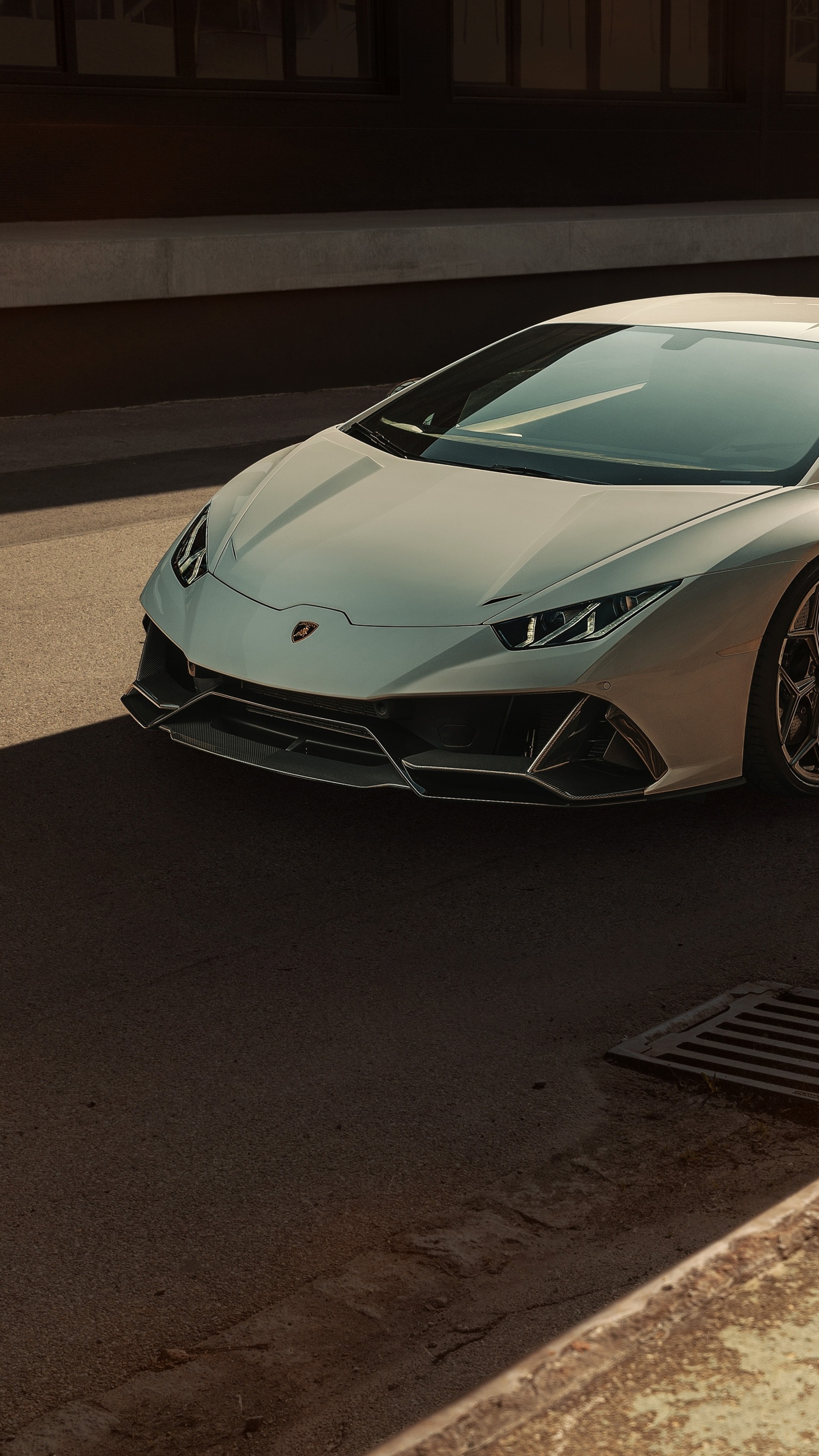 White Lamborghini Huracan Evo 4K HD Phone Wallpaper