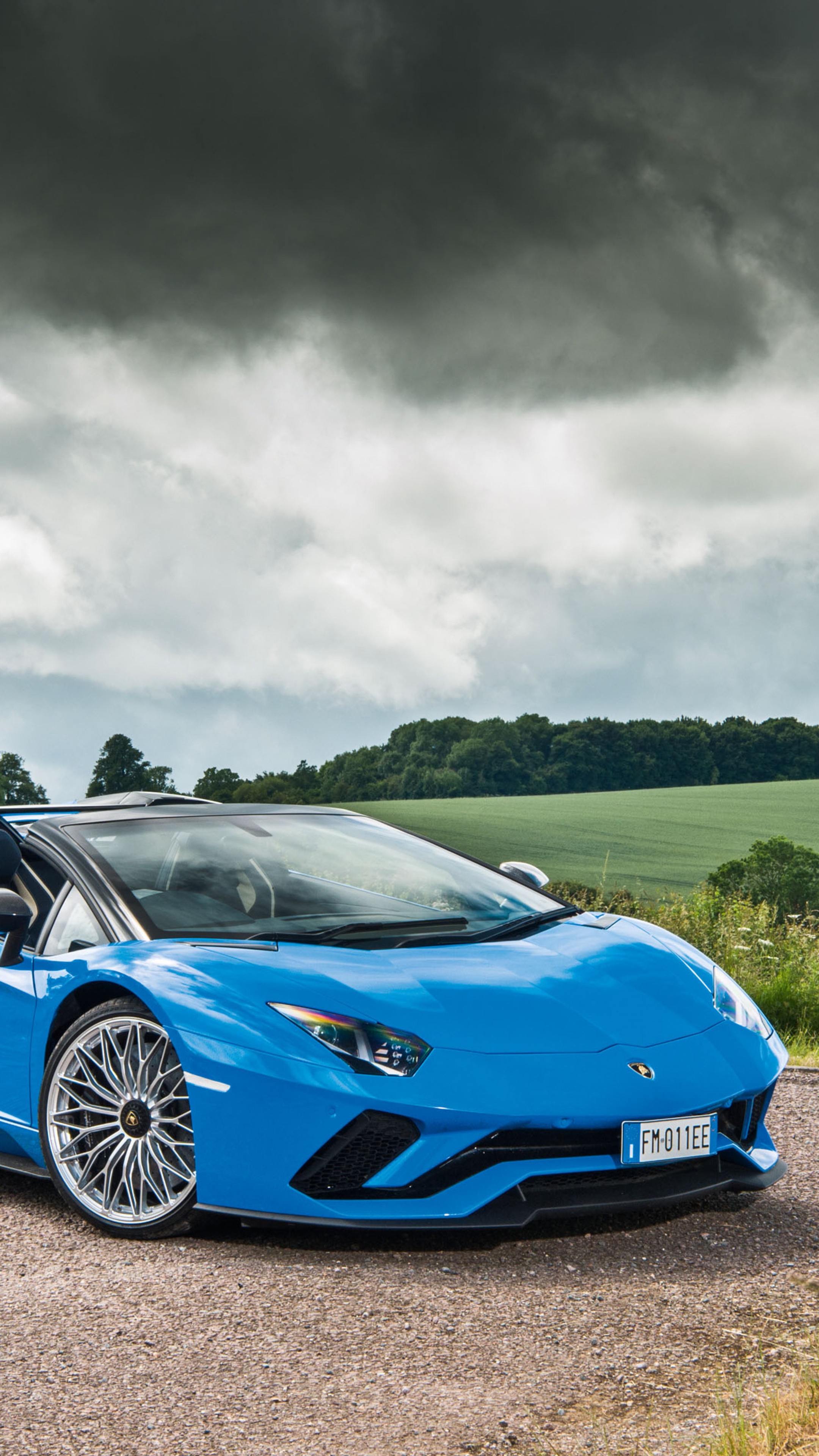 Blue Lamborghini Aventador S 4K HD Phone Wallpaper