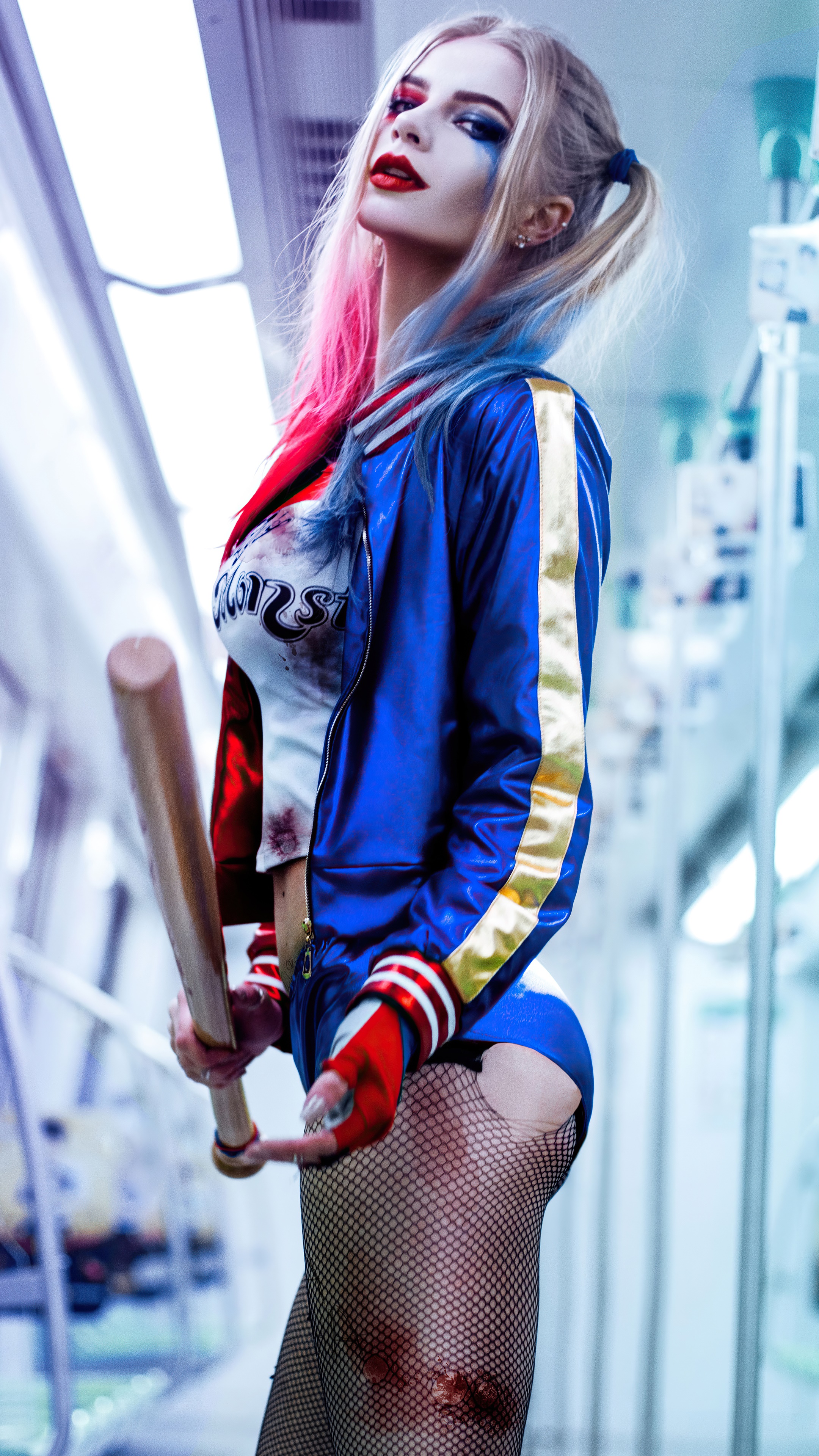Harley Quinn cosplay with baseball bat HD Phone Wallpaper