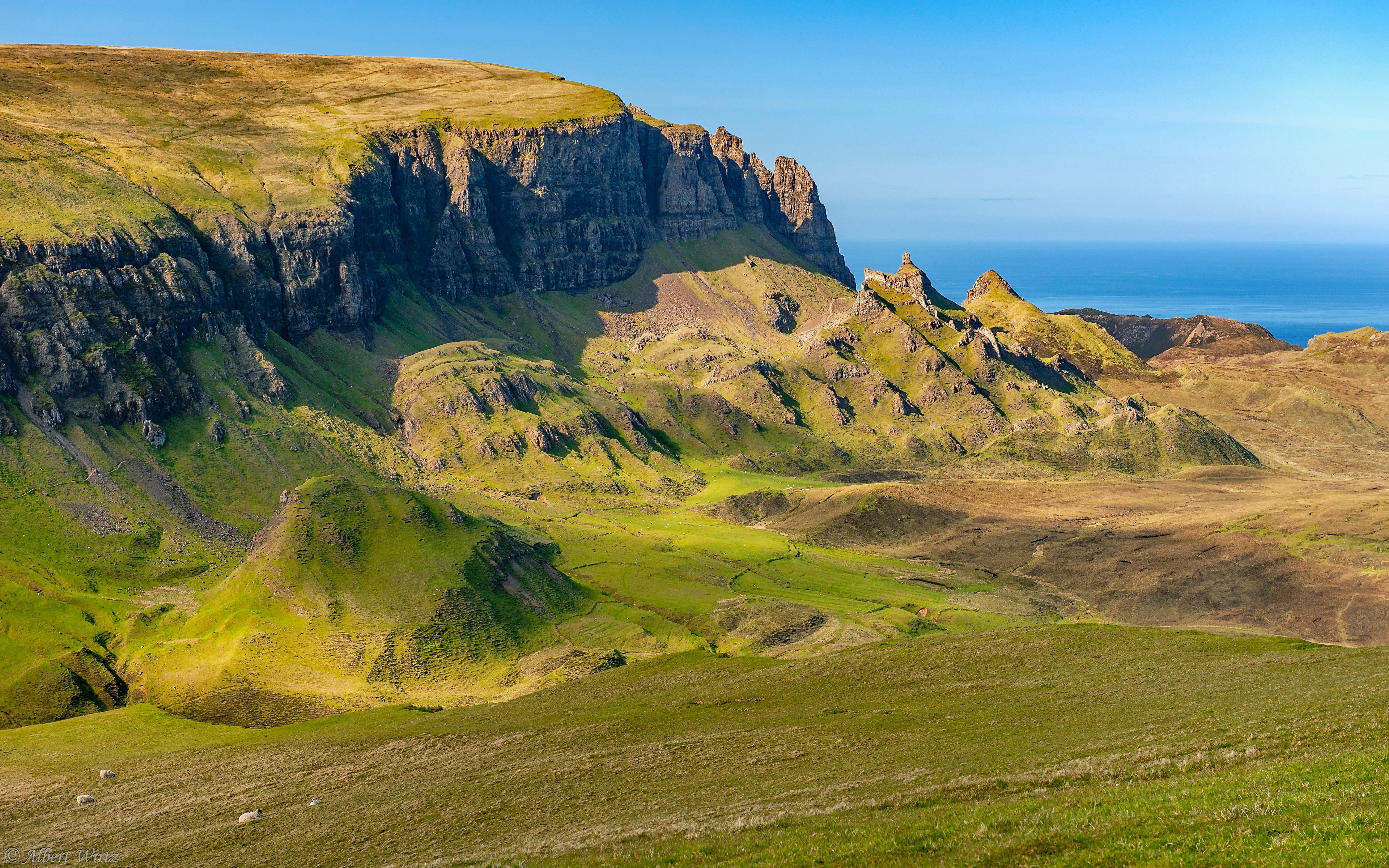 4K Mountains on the Isle of Skye, Scotland HD Wallpaper