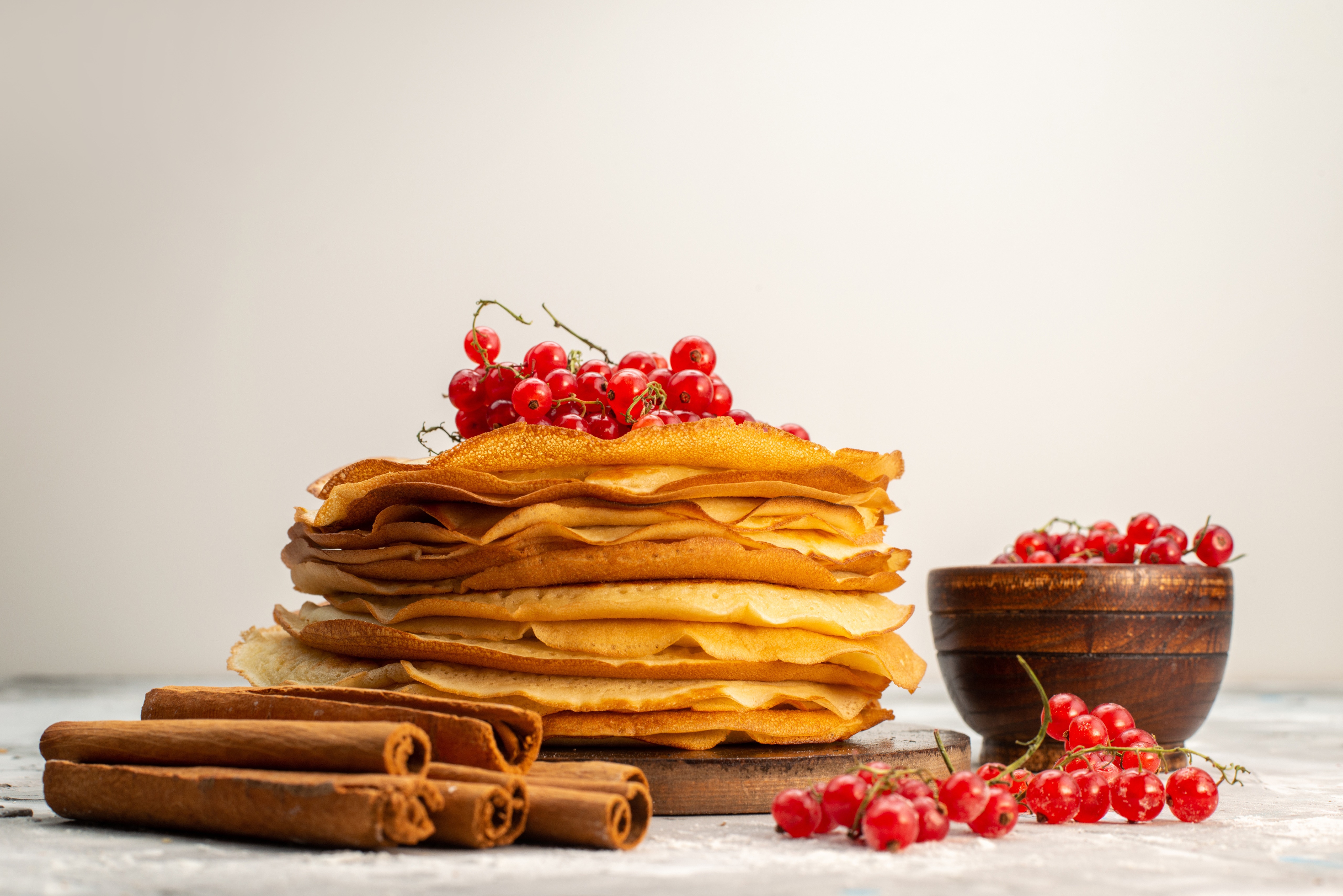 Pancakes with Currants and Cinnamon HD Wallpaper
