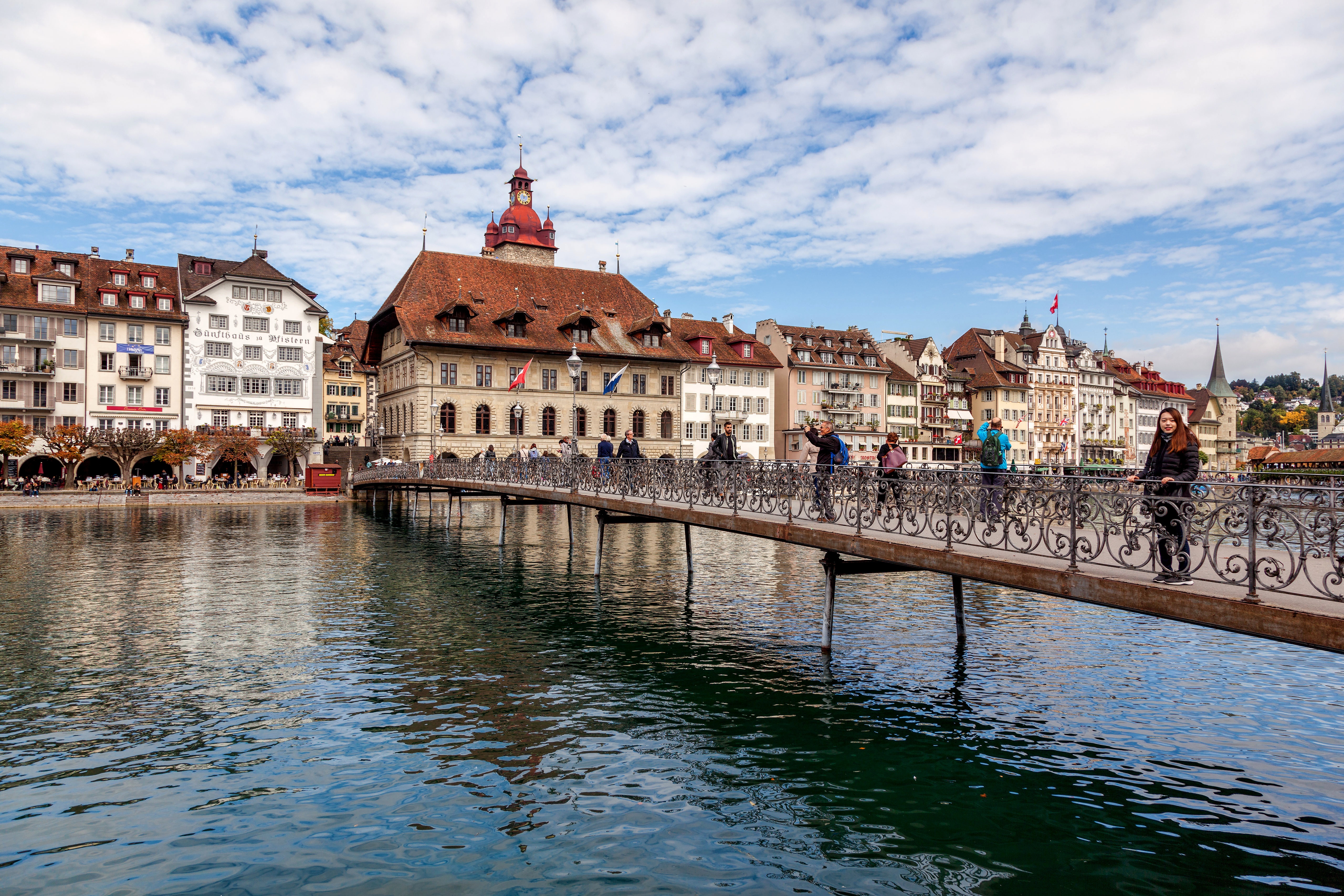 Lucerne, Switzerland: Bridge over Lake with Buildings HD Wallpaper