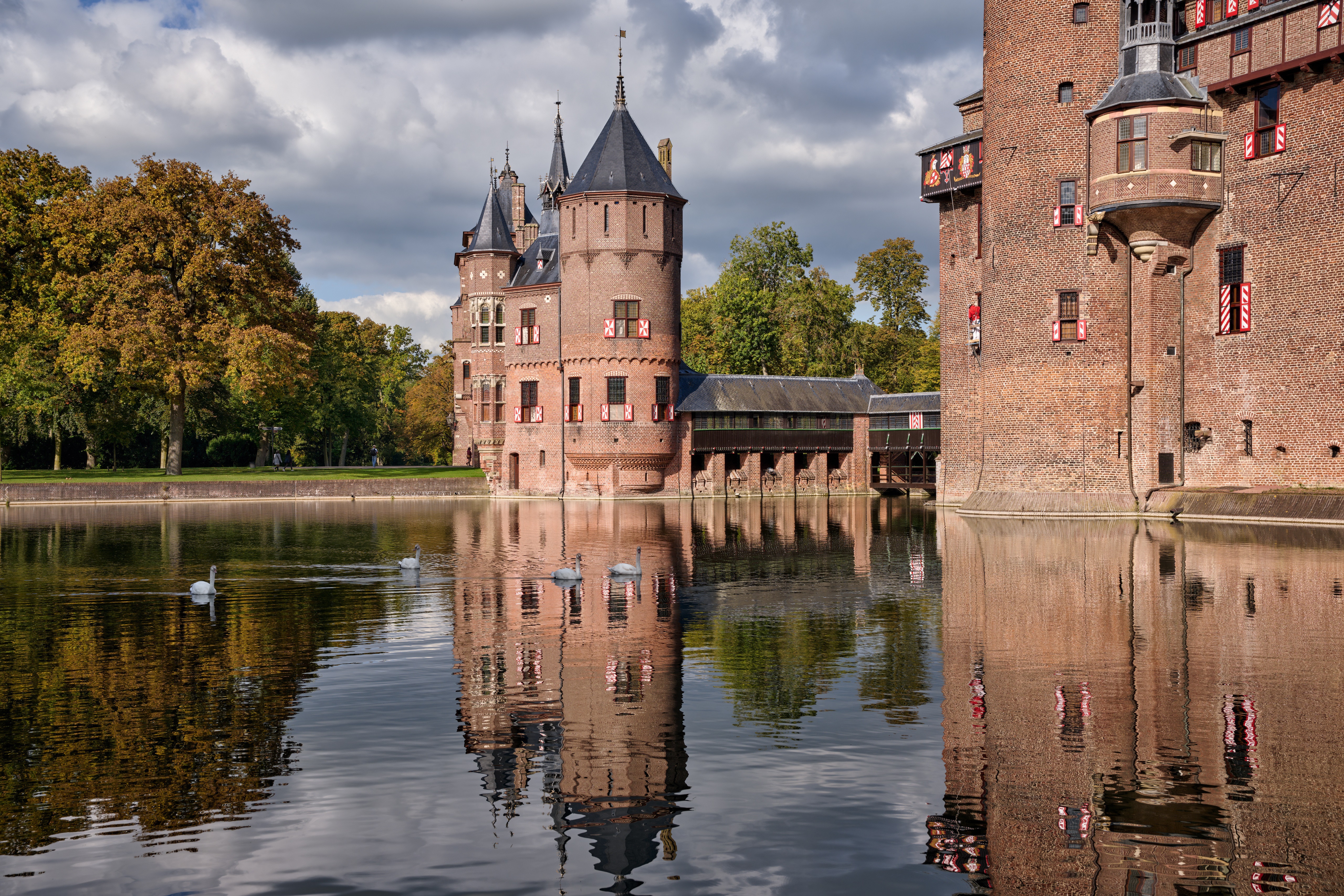 De Haar Castle with Swans in Pond, Netherlands HD Wallpaper