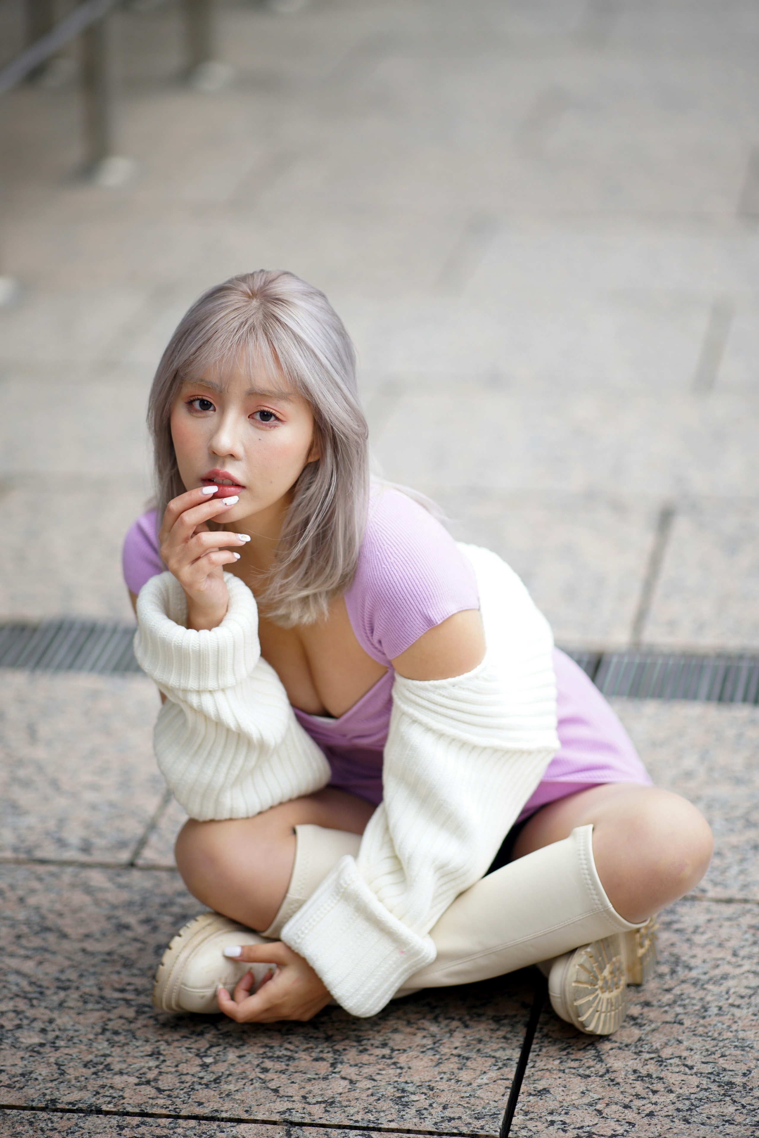 Asian woman in purple dress and white sweater sitting on the ground HD Phone Wallpaper