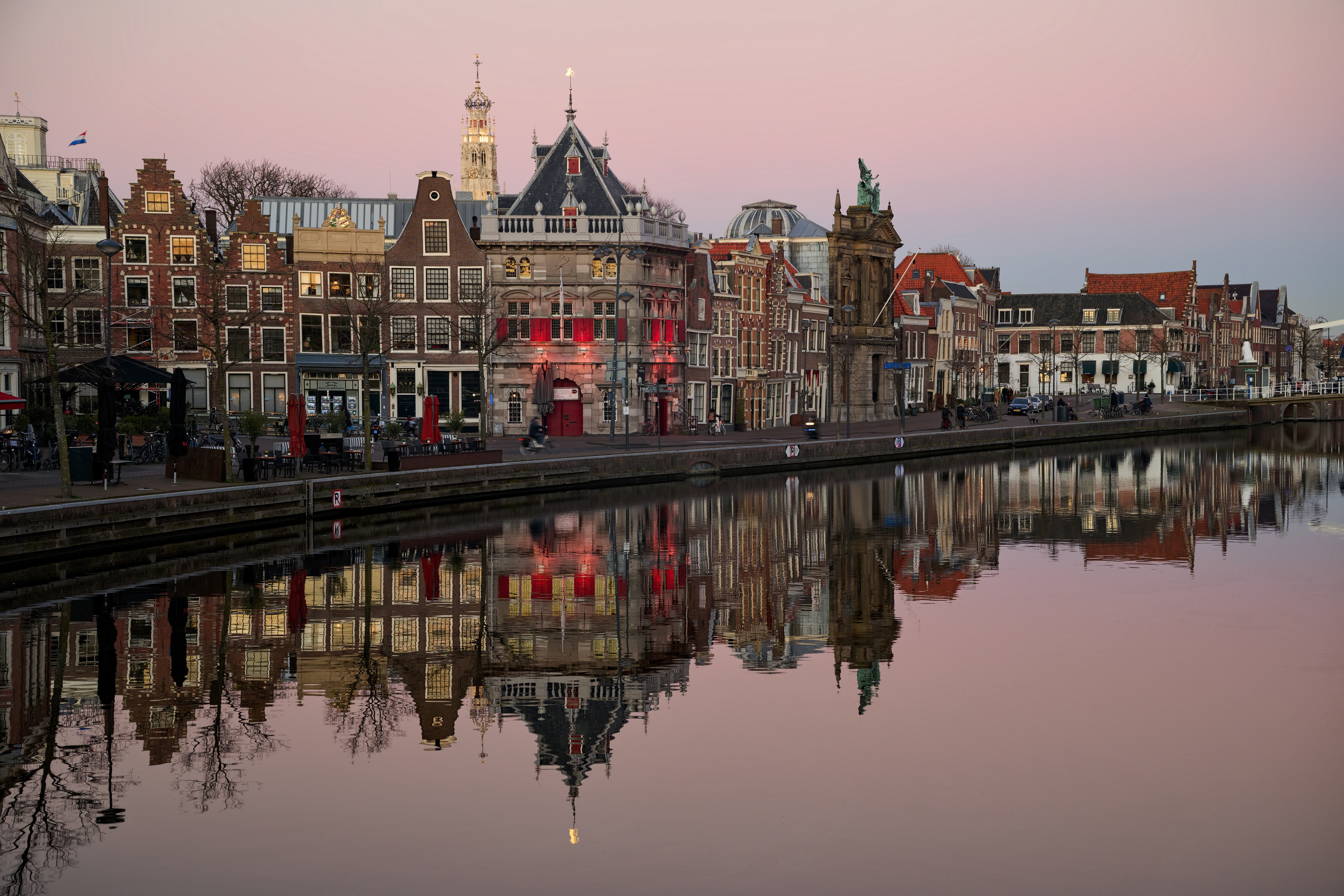 Haarlem Waterfront Houses Reflection at Dusk HD Wallpaper