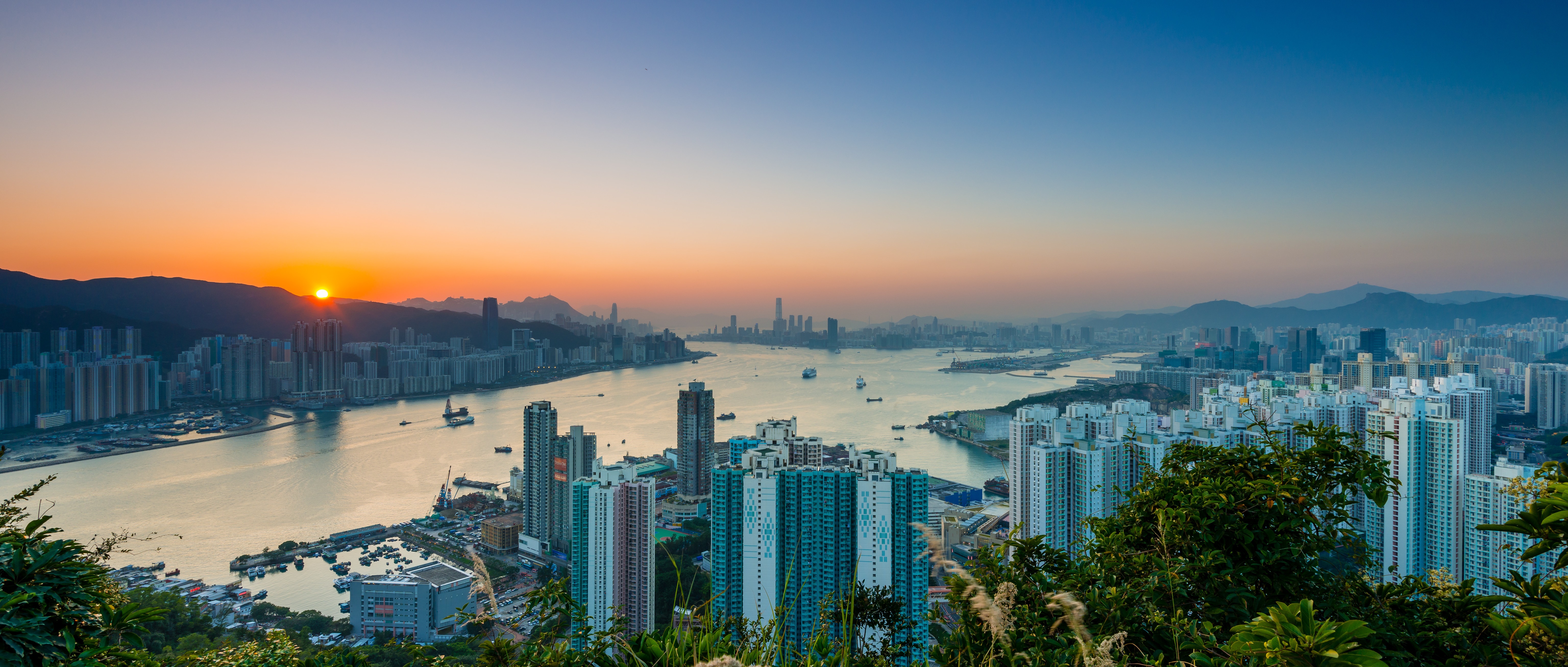 Hong Kong Bay at Sunset HD Wallpaper