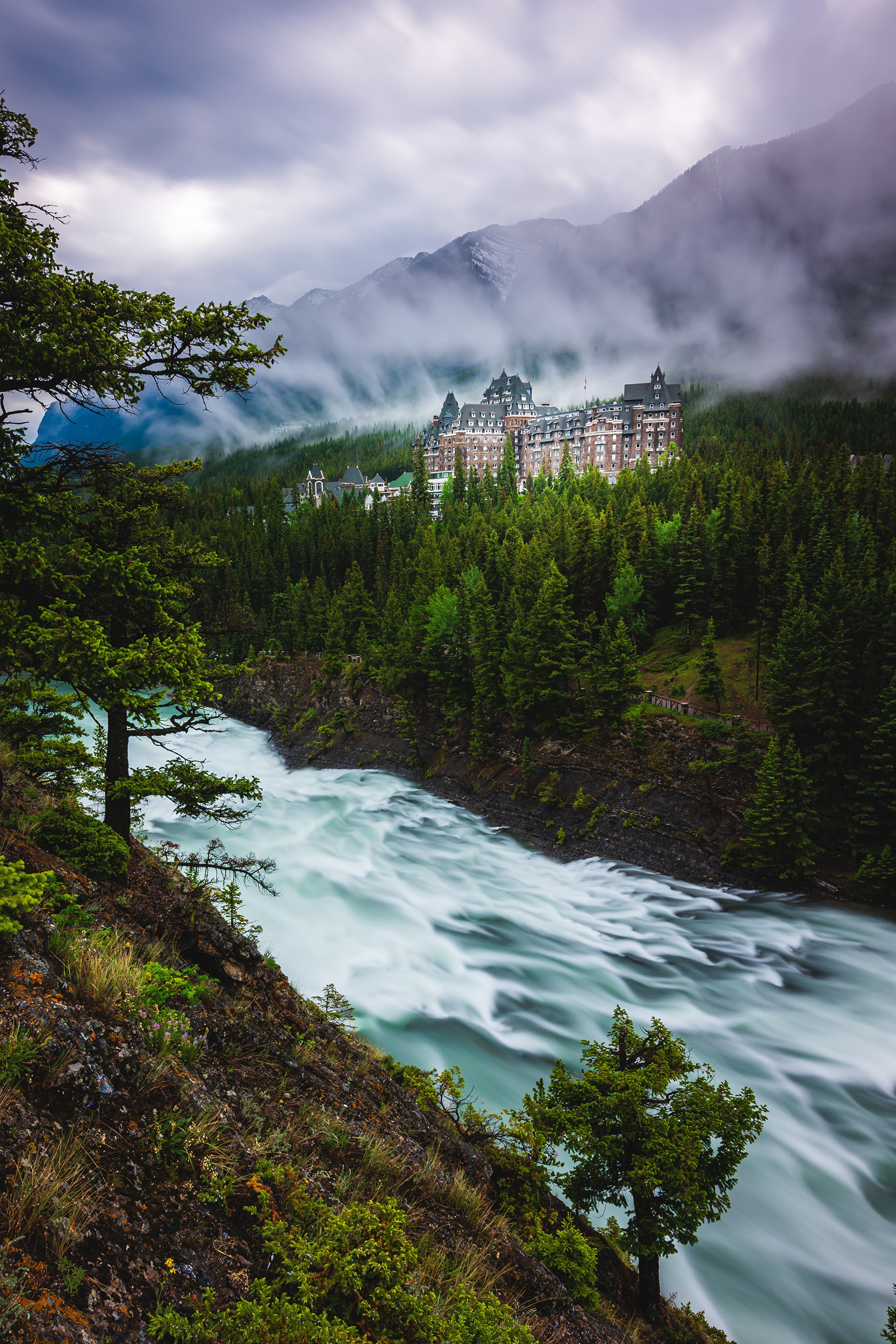 Fairmont Banff Springs Hotel and Bow River, Banff National Park, Canada HD Phone Wallpaper