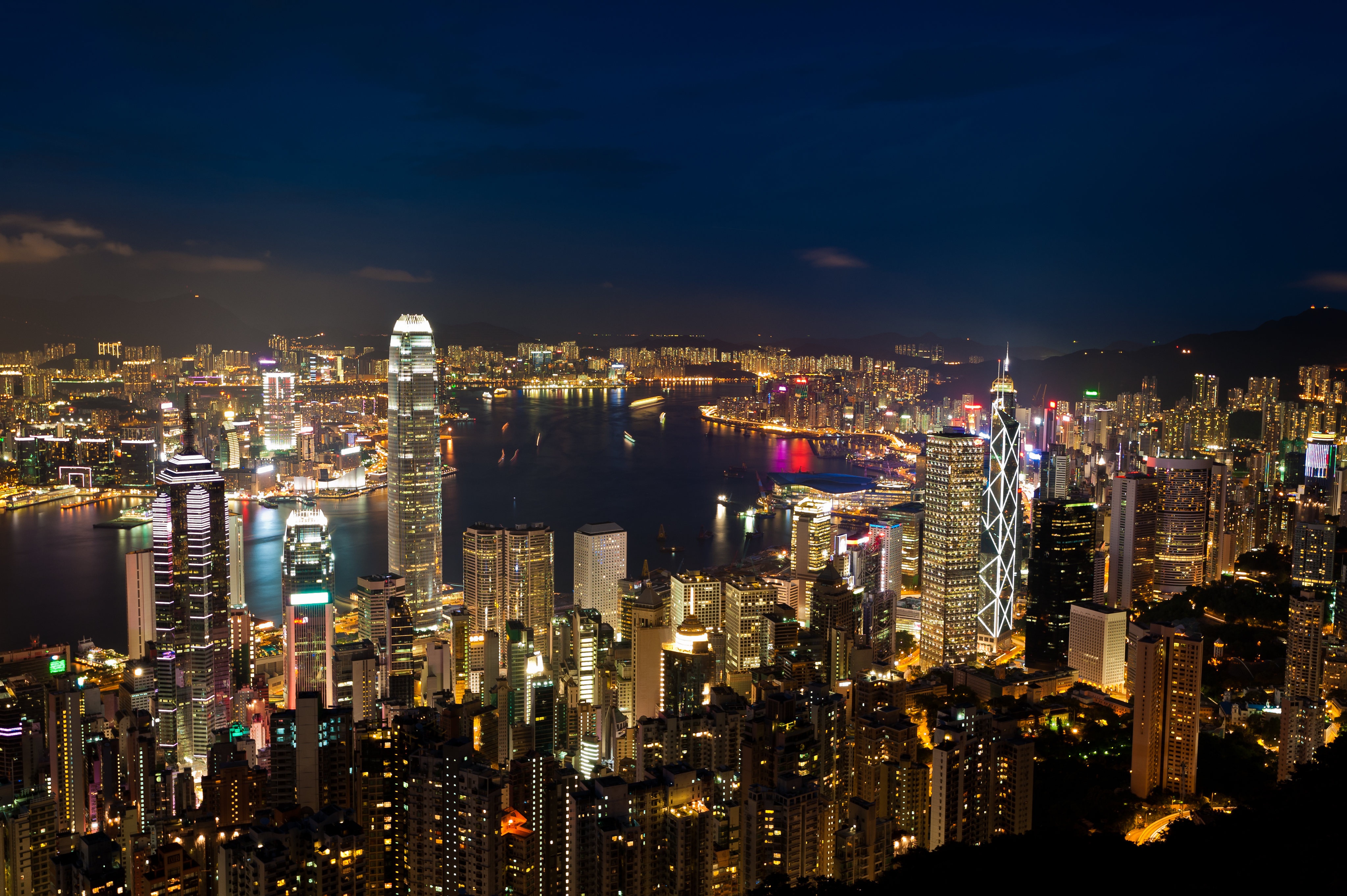 Hong Kong Victoria Harbour Skyscrapers at Night HD Wallpaper