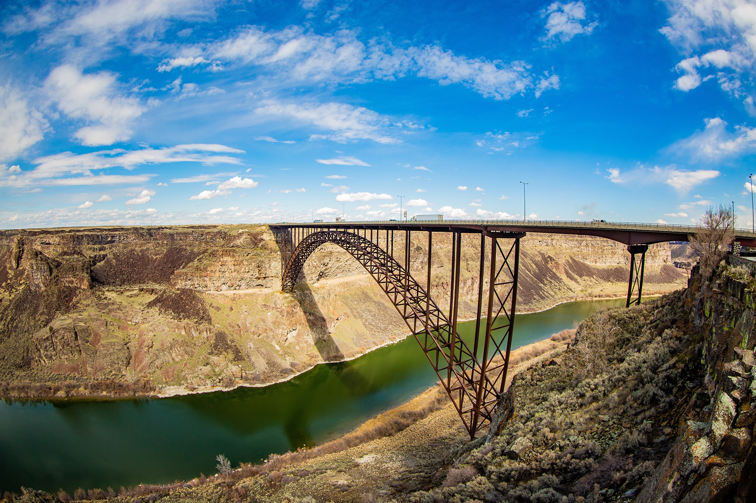 Perrine Bridge over Snake River Canyon, Idaho, USA HD Wallpaper