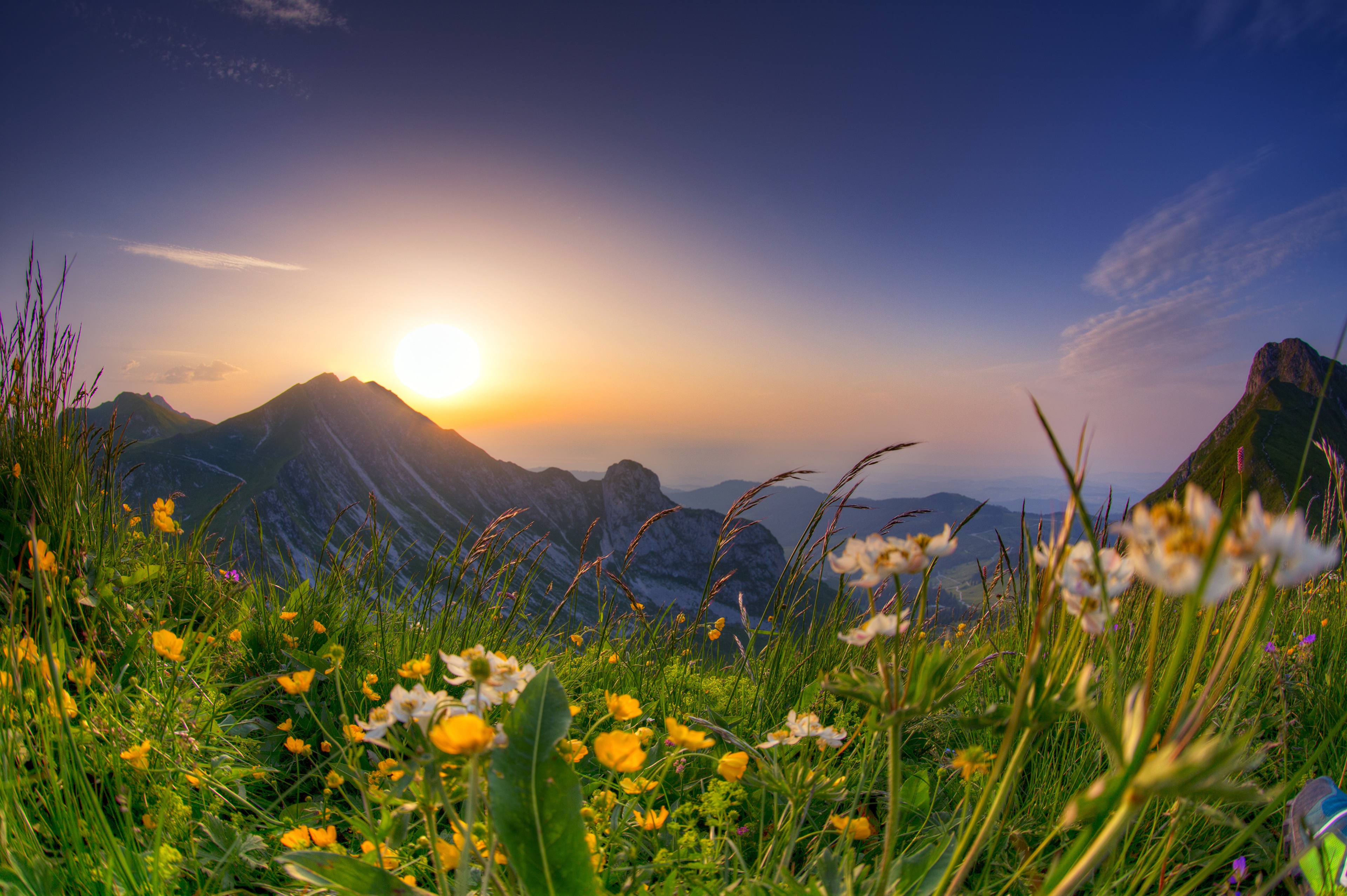 4K Gantrisch Mountains Sunrise in Alps, Switzerland HD Wallpaper