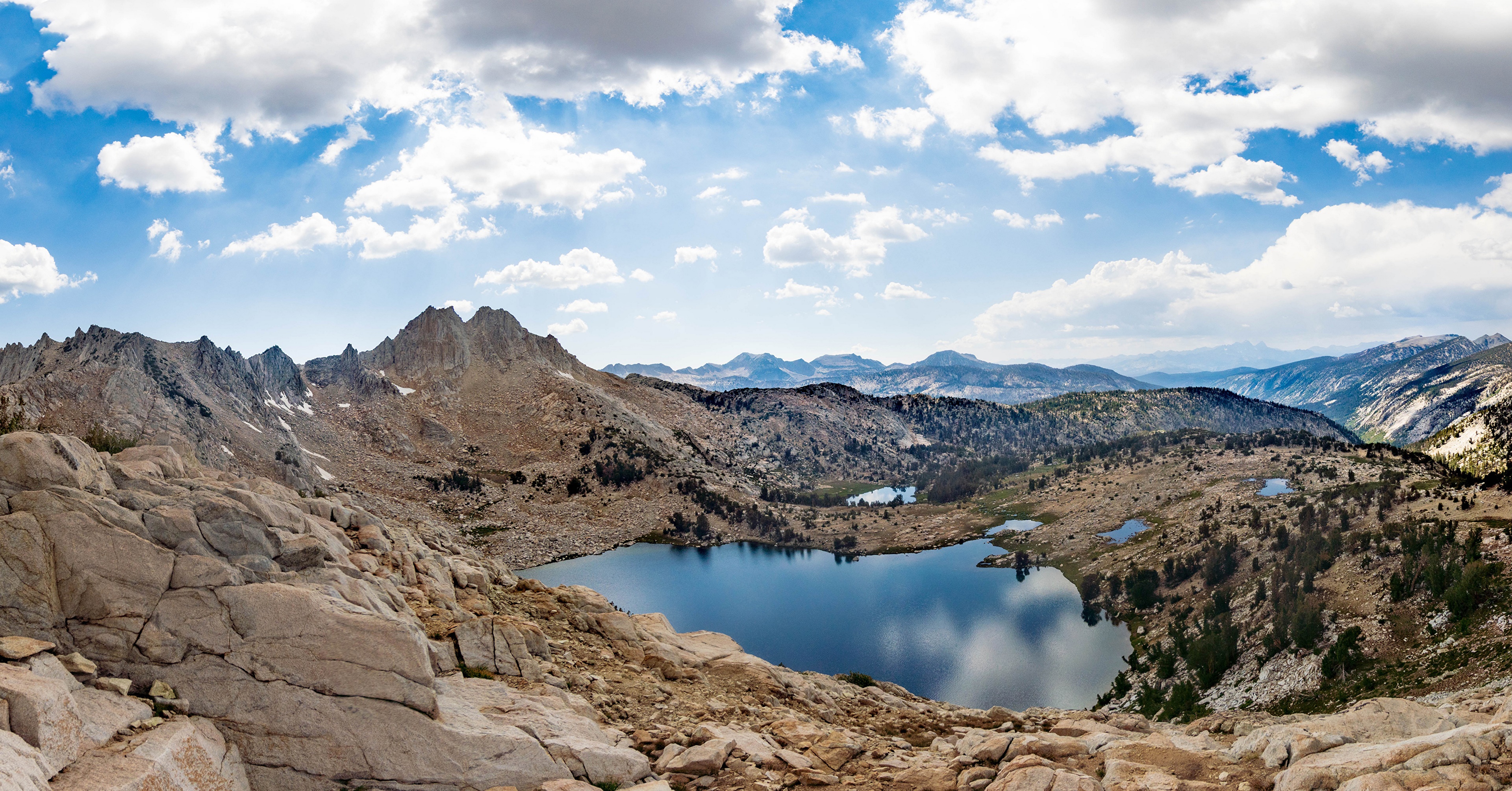 4K Sierra Nevada Mountains Lake and Stones HD Wallpaper