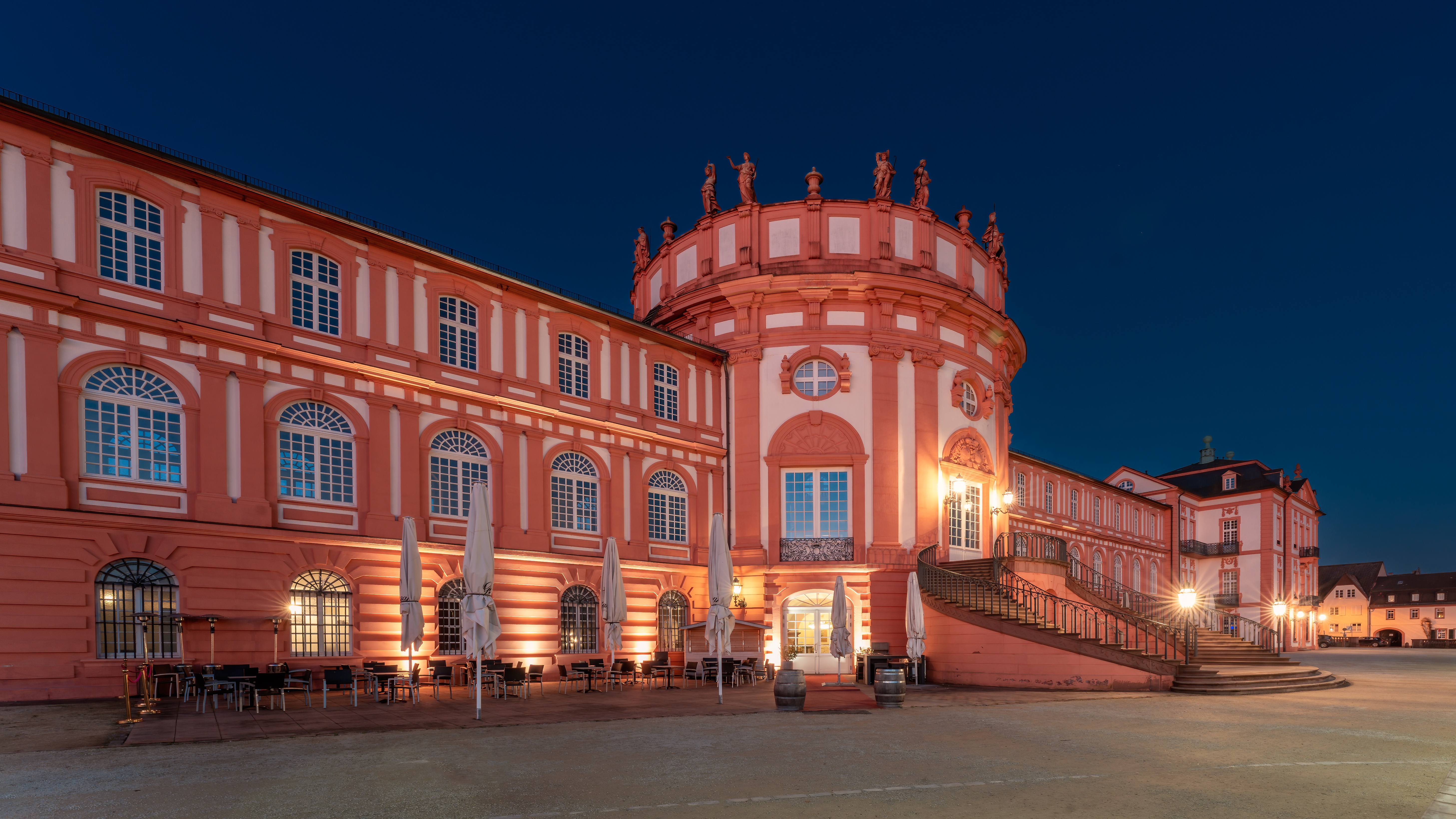 Schloss Biebrich Palace at Night HD Wallpaper