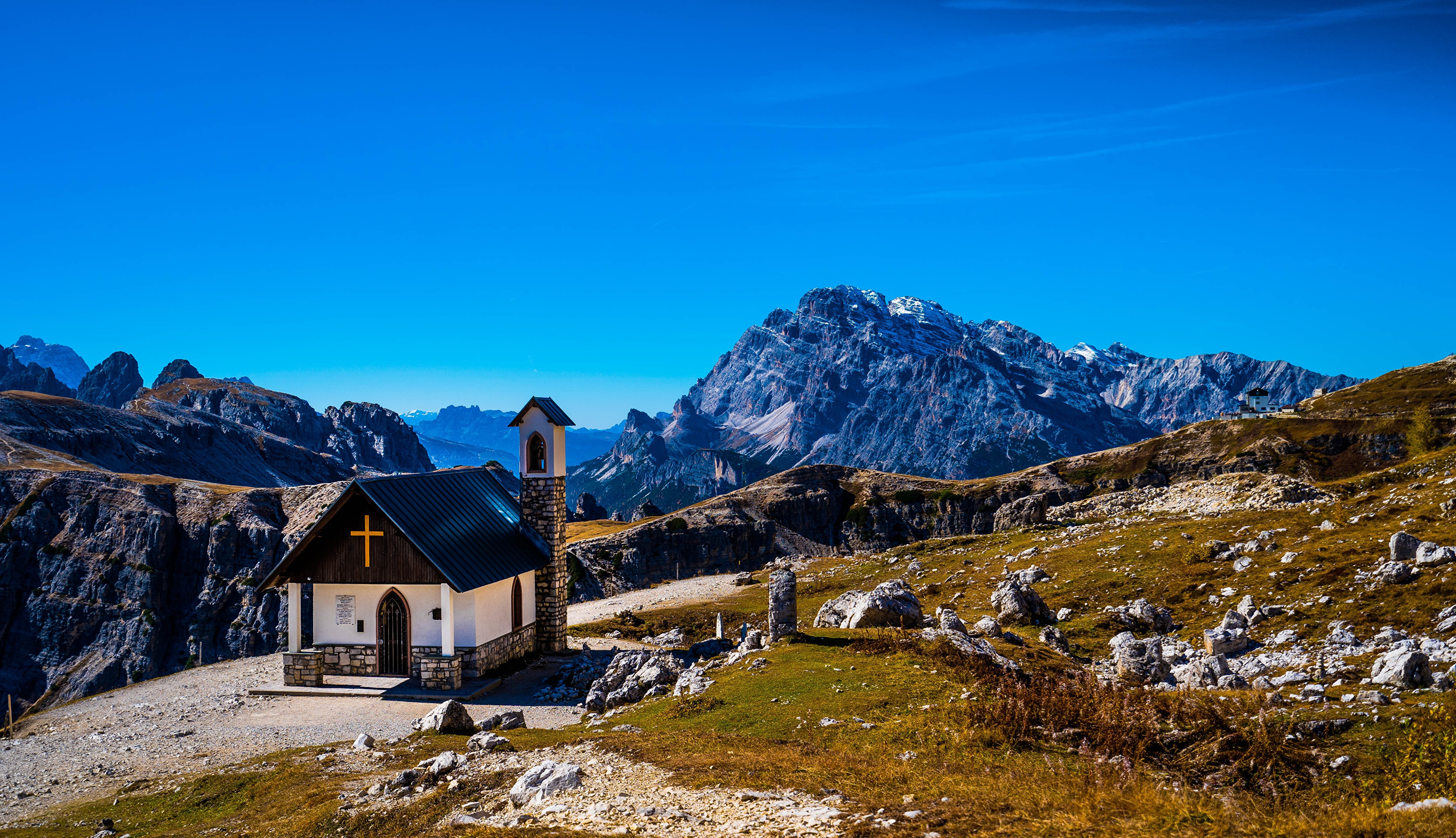 Small chapel in the Italian Alps, South Tyrol HD Wallpaper