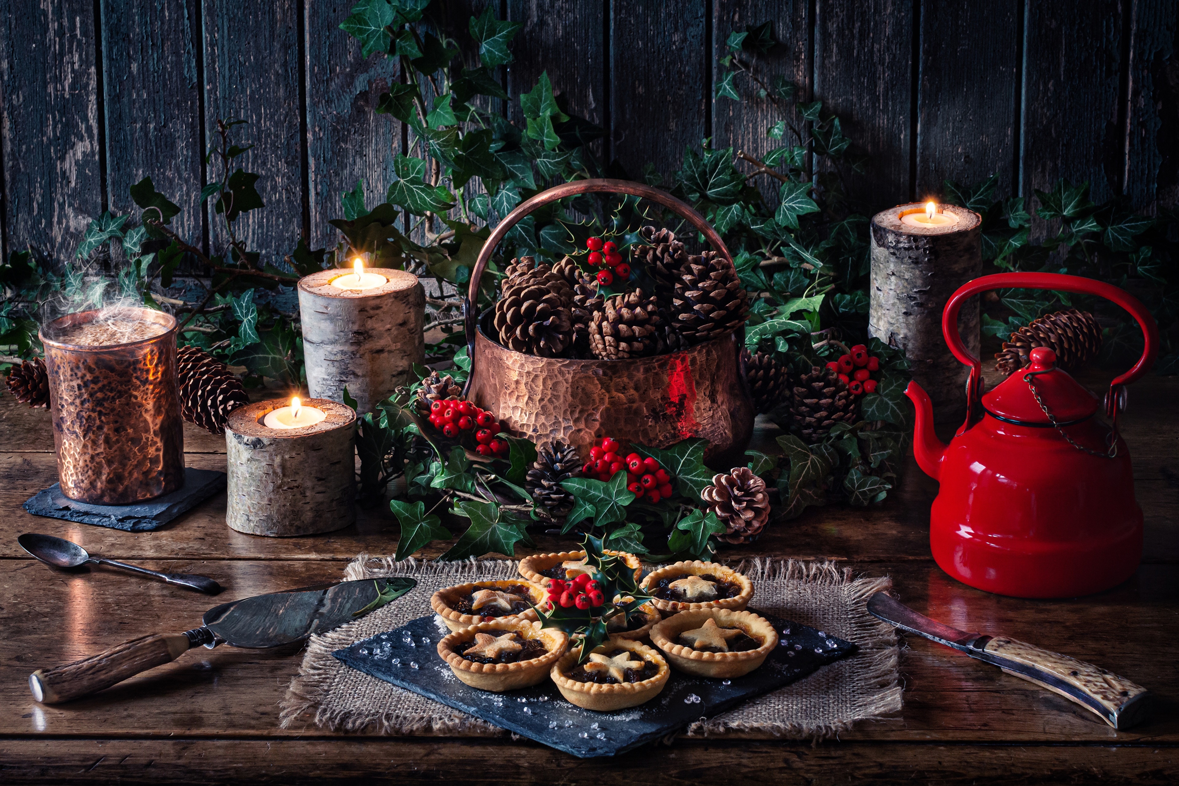 Christmas still life with mince pies and kettle HD Wallpaper