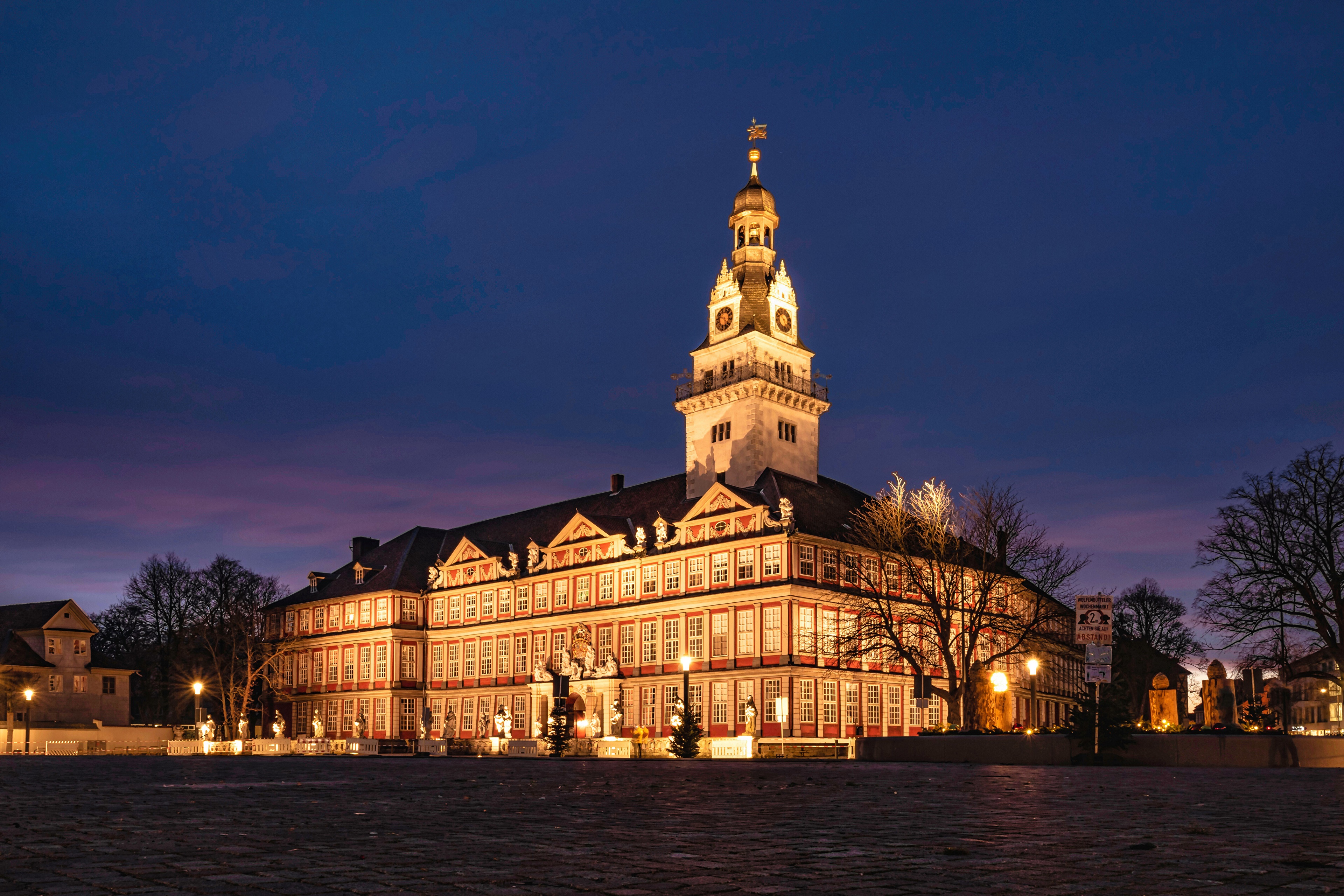 Palace in Germany at Dusk HD Wallpaper