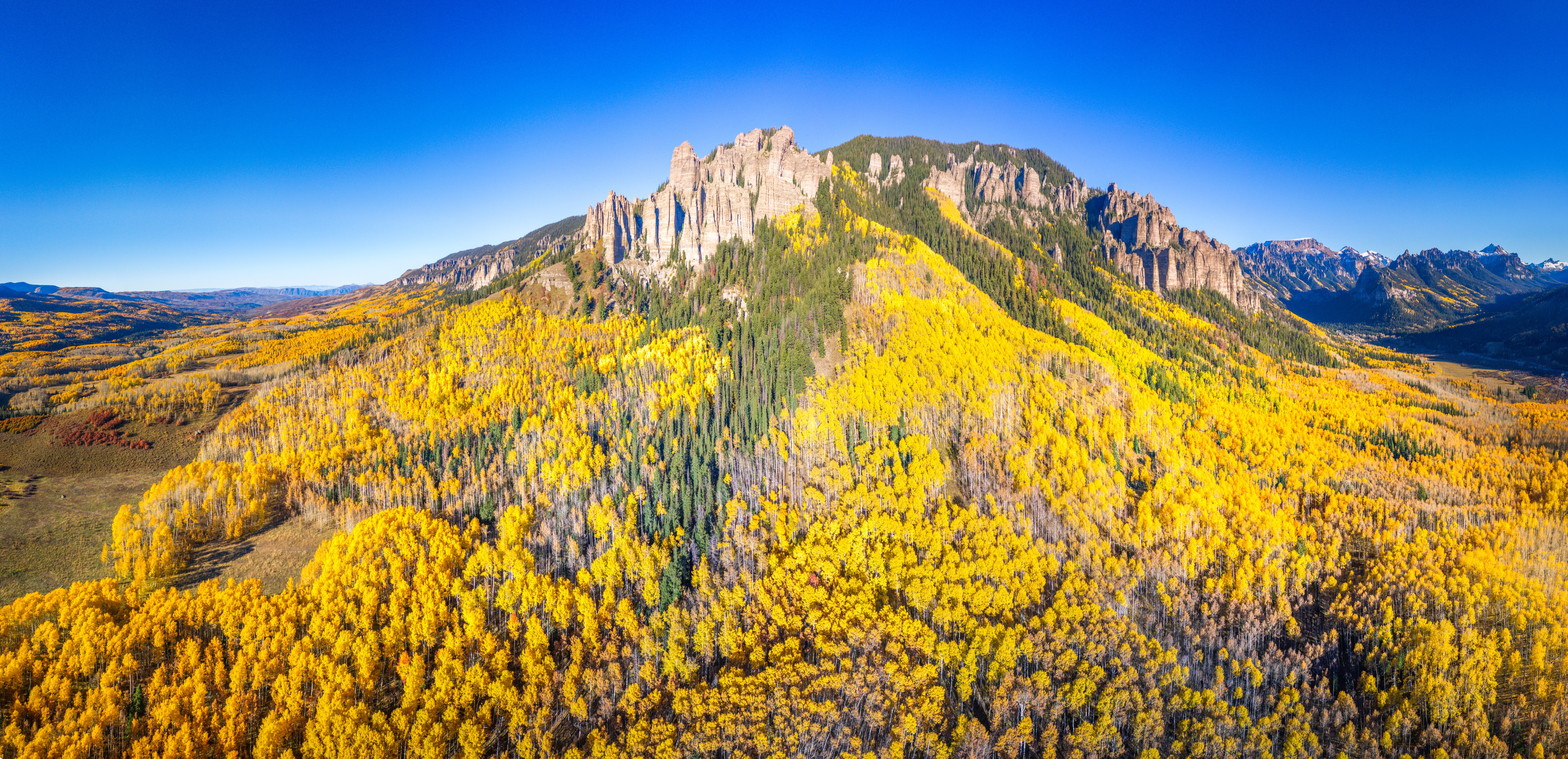 Autumn Mountains in Colorado, USA HD Wallpaper