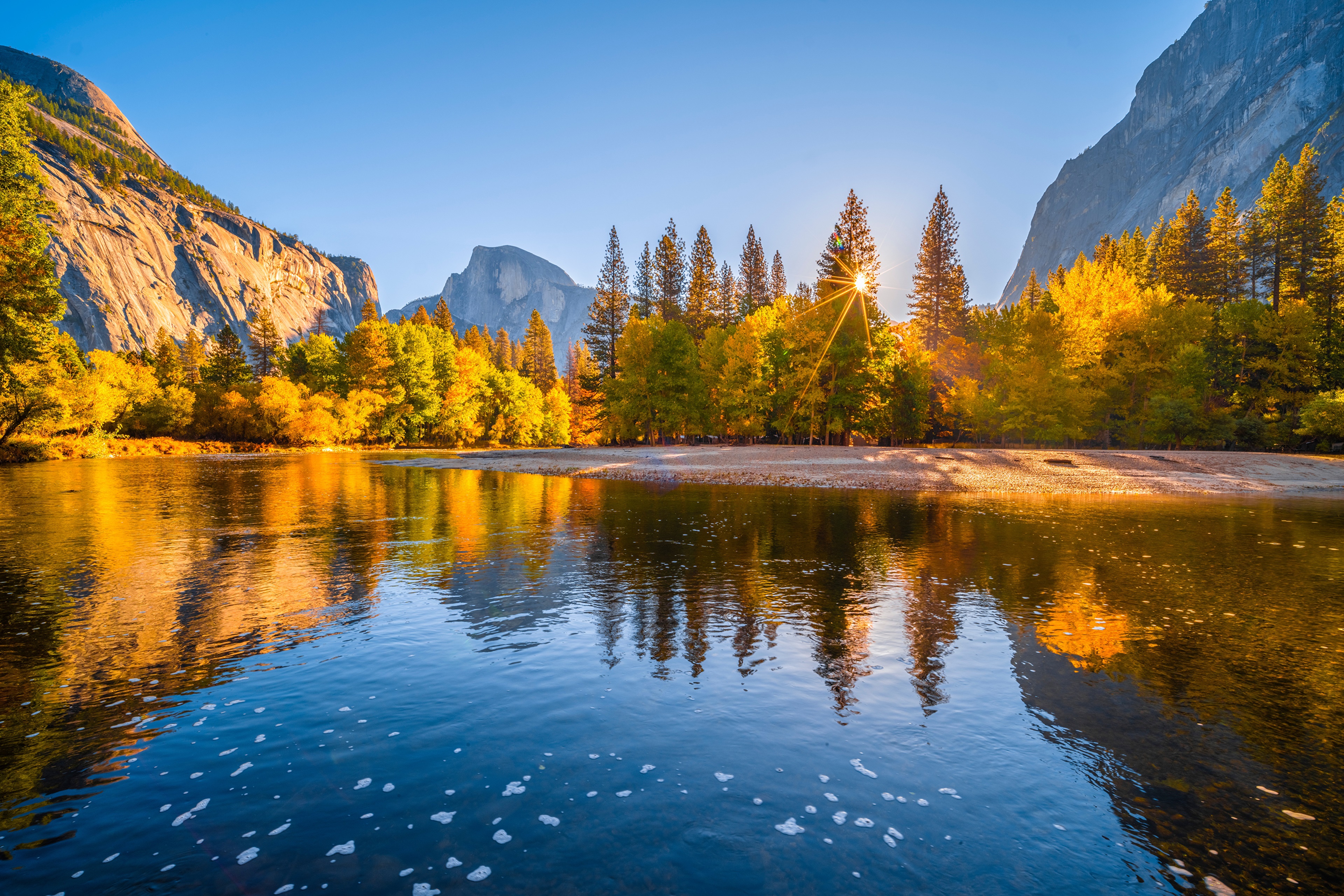 Yosemite National Park in Autumn HD Wallpaper