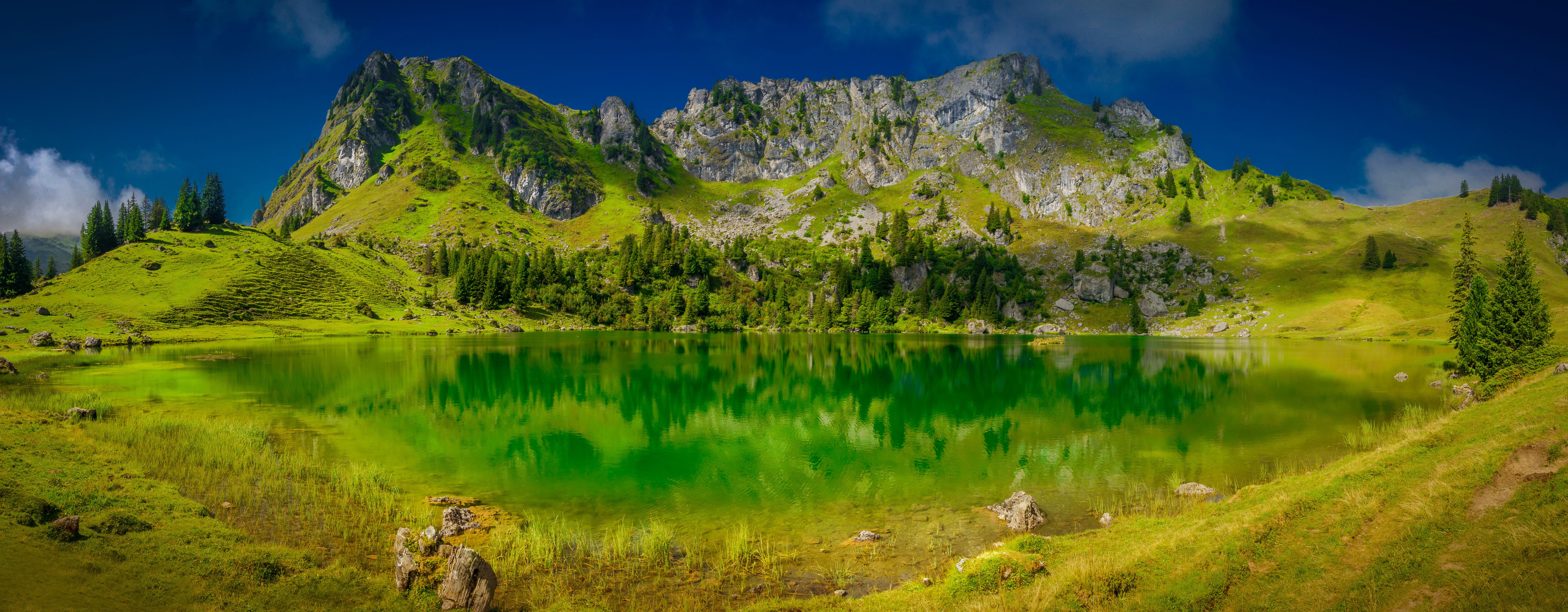 Lake and Mountains Panorama in Switzerland HD Wallpaper