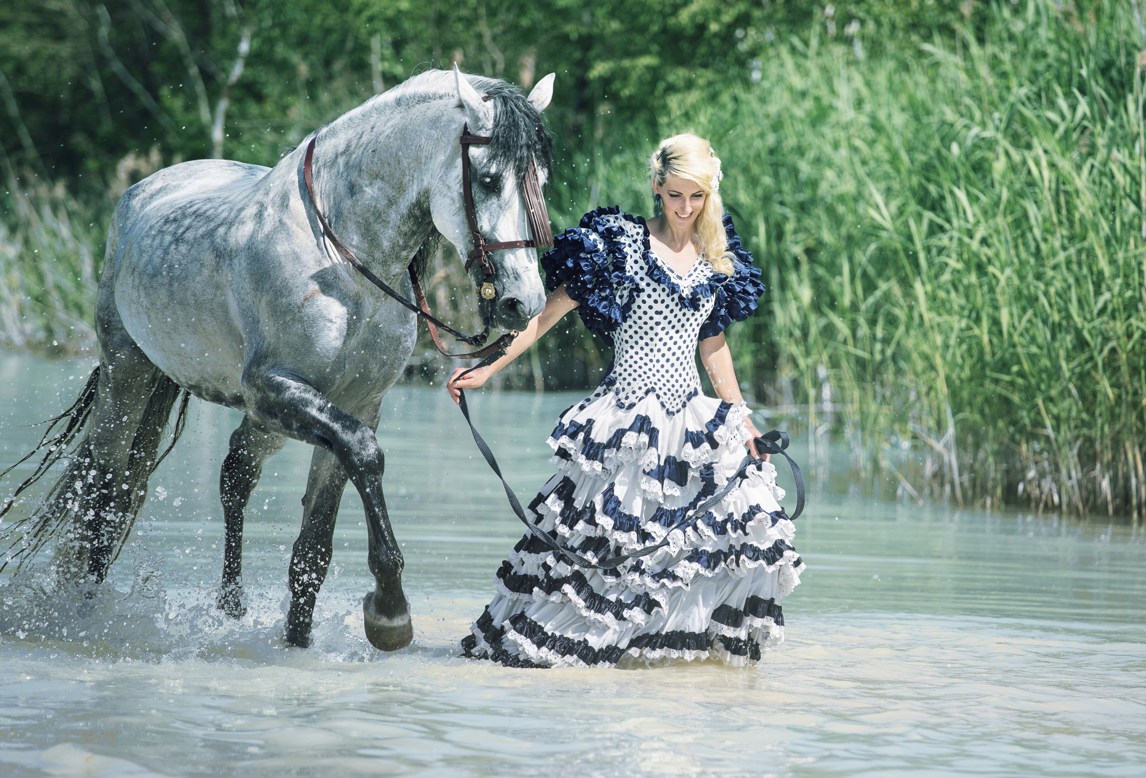 Blonde girl with horse in water HD Wallpaper