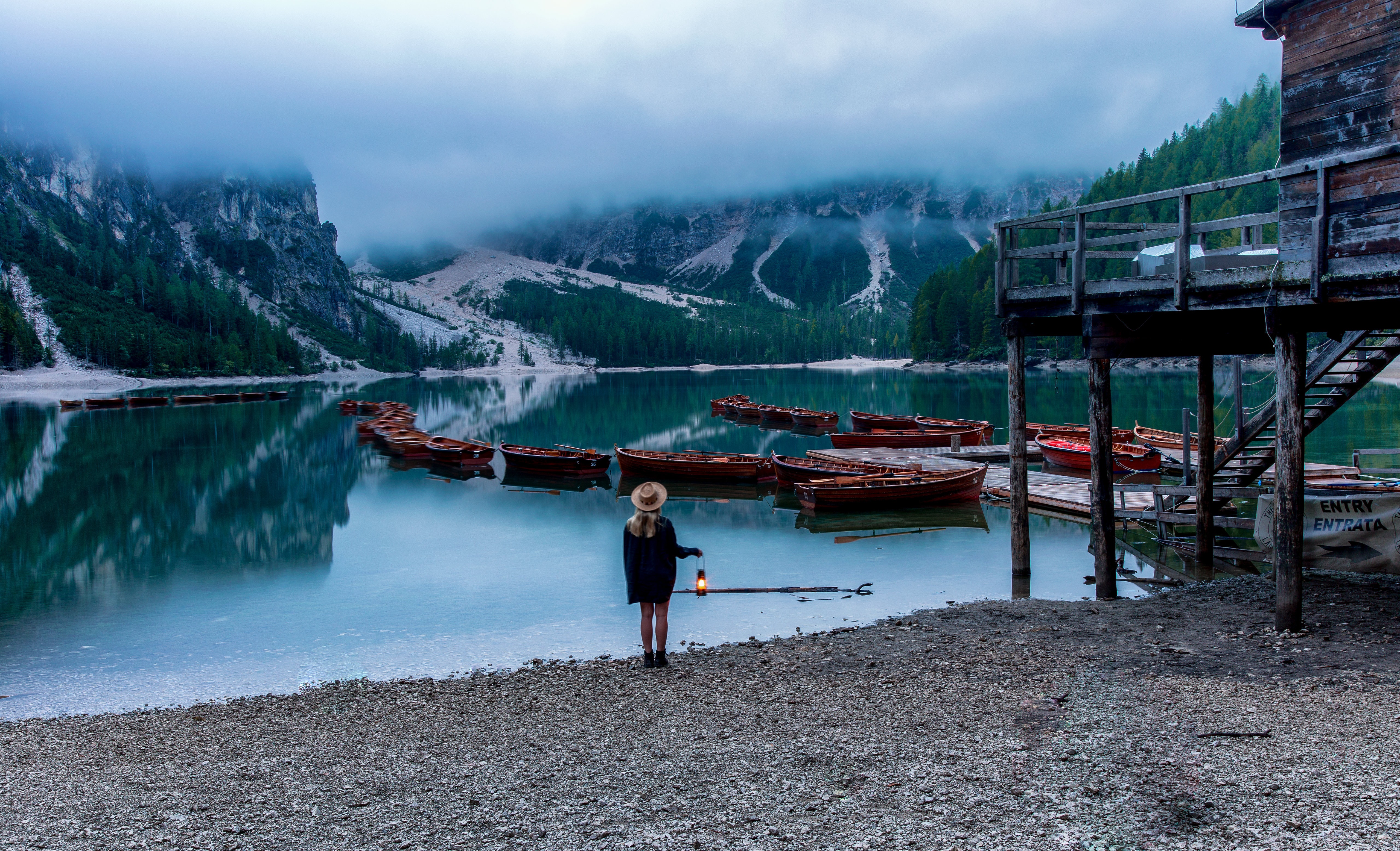 Lago Di Braies, Italy: Boats, Mountains, and Fog HD Wallpaper