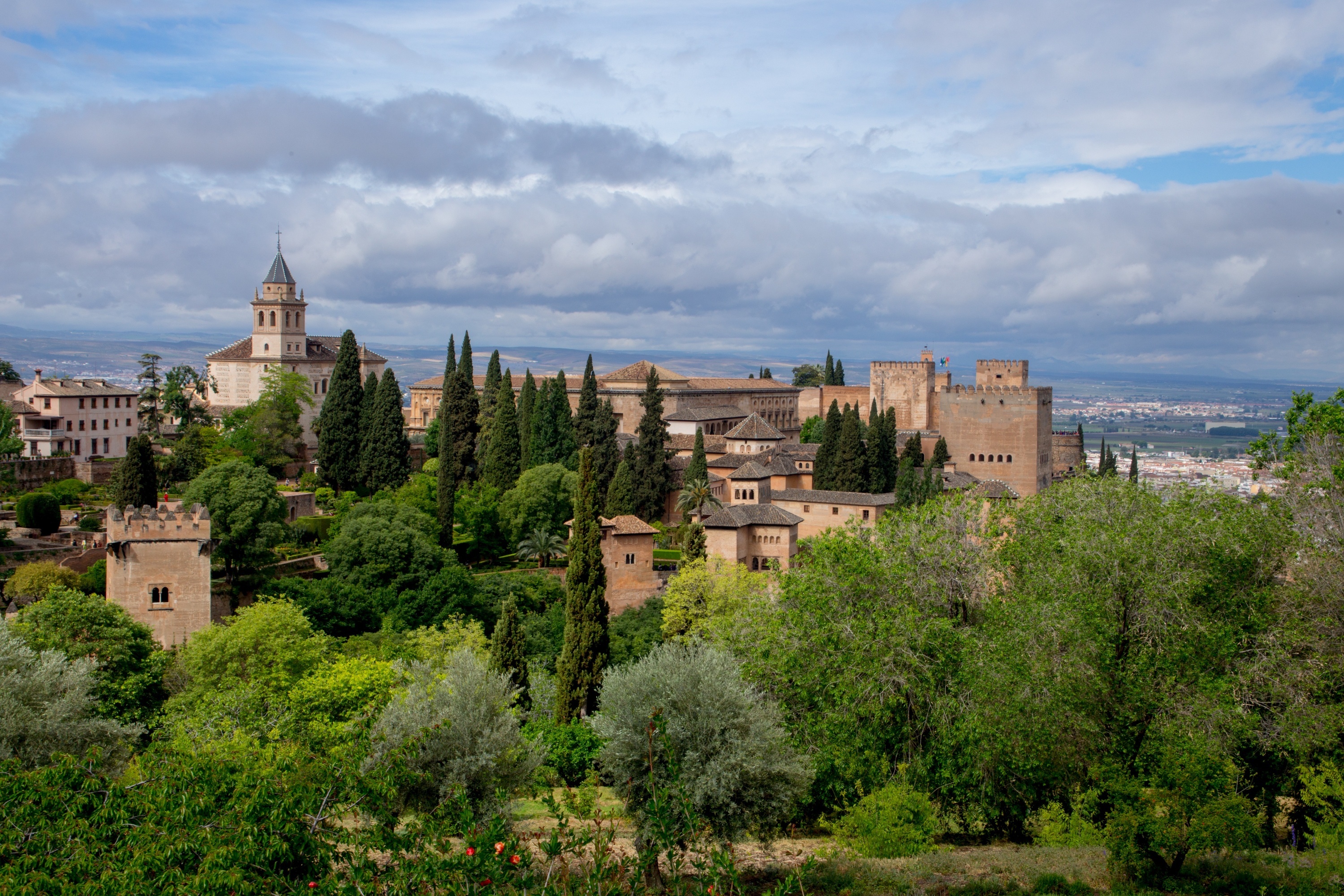 The Alhambra fortress and gardens in Granada, Andalusia, Spain HD Wallpaper
