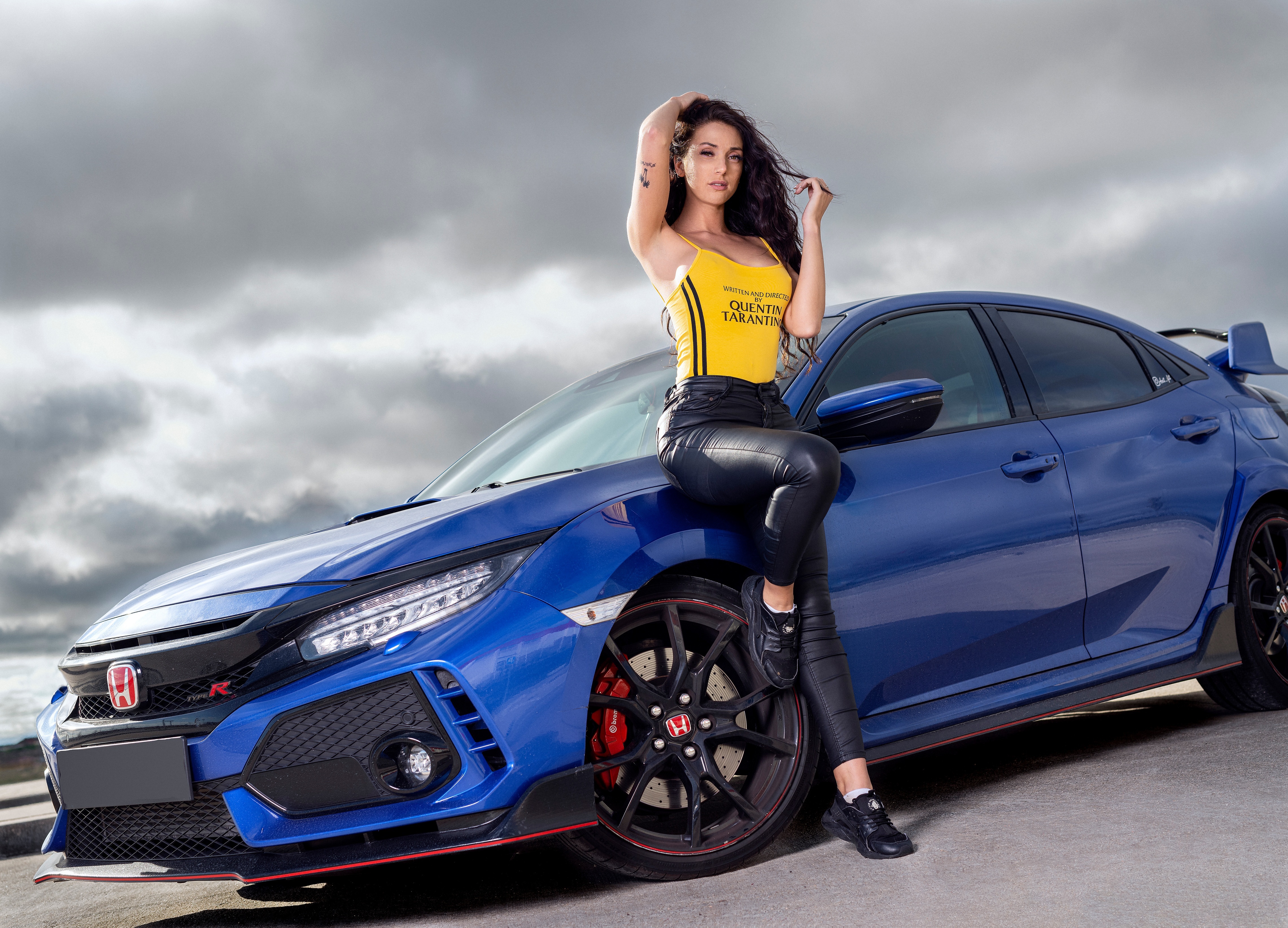 Ana Lopez Poses on a Blue Honda Civic Type R HD Wallpaper