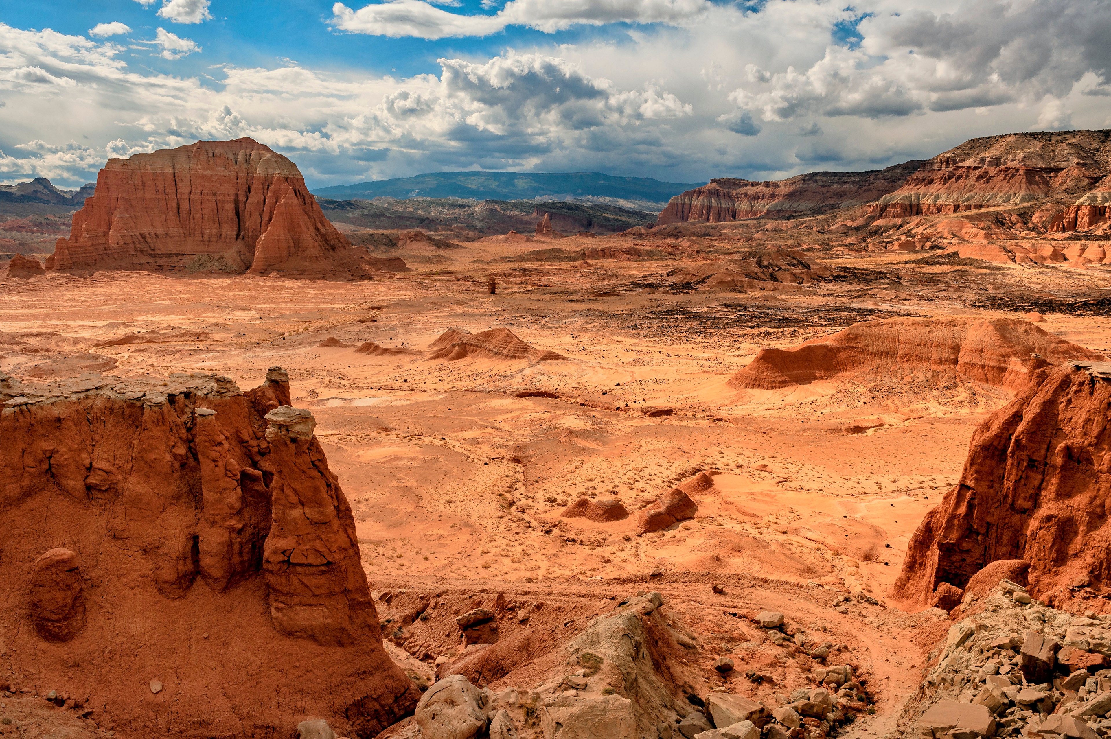Capitol Reef National Park Desert Landscape with Clouds HD Wallpaper