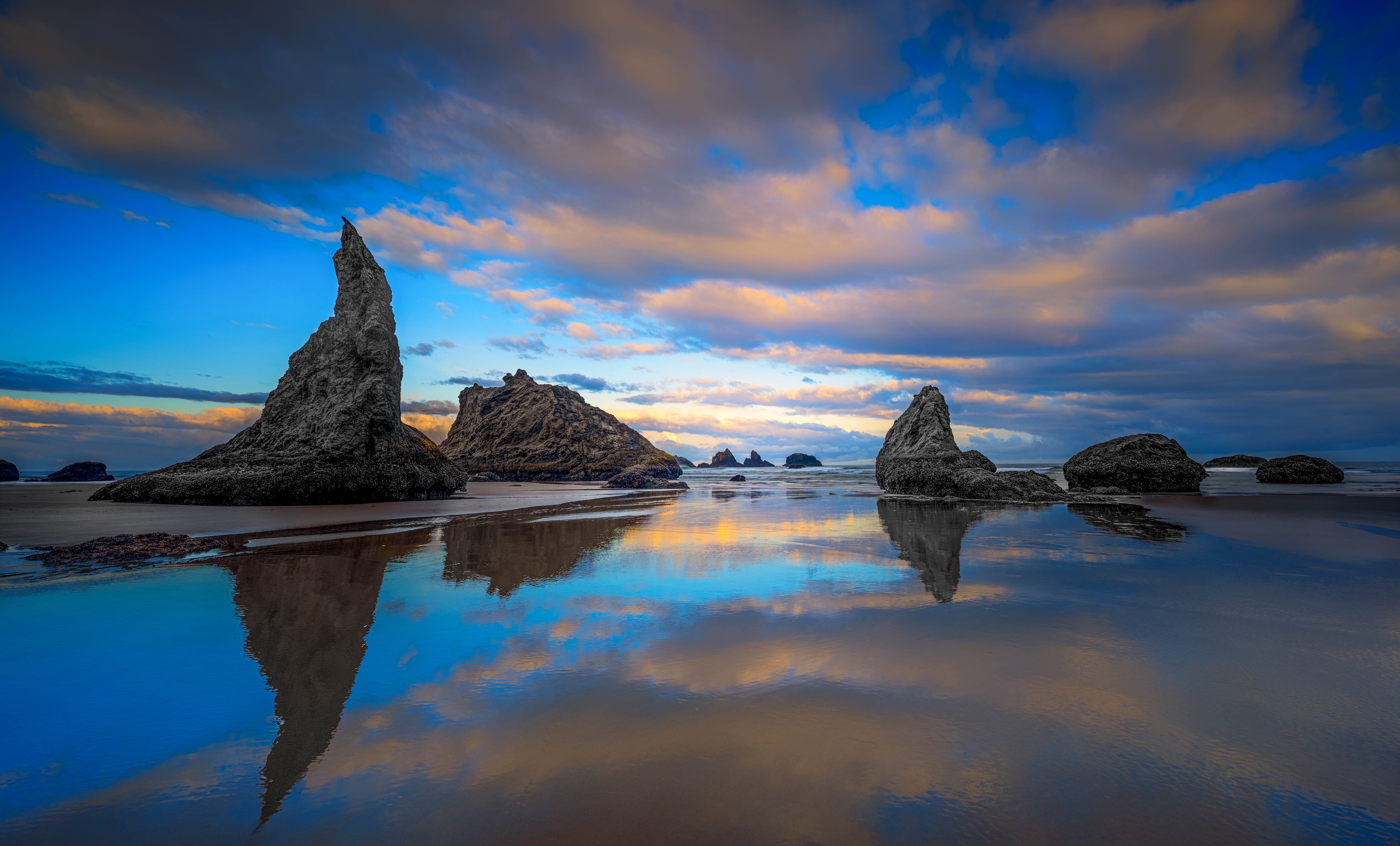 Bandon Coast Rocks and Clouds Reflection HD Wallpaper