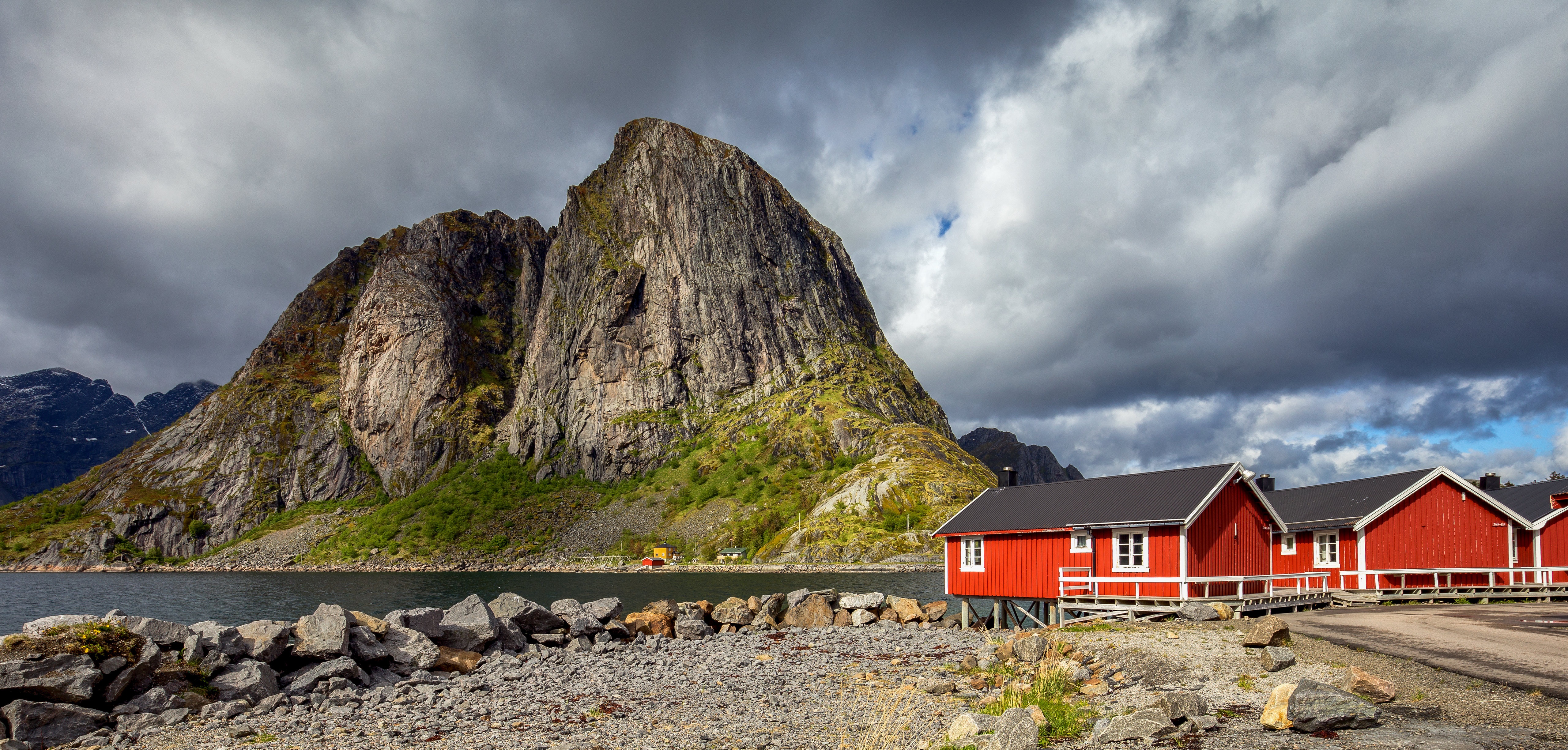 Norway Lofoten Mountains and Red Houses HD Wallpaper
