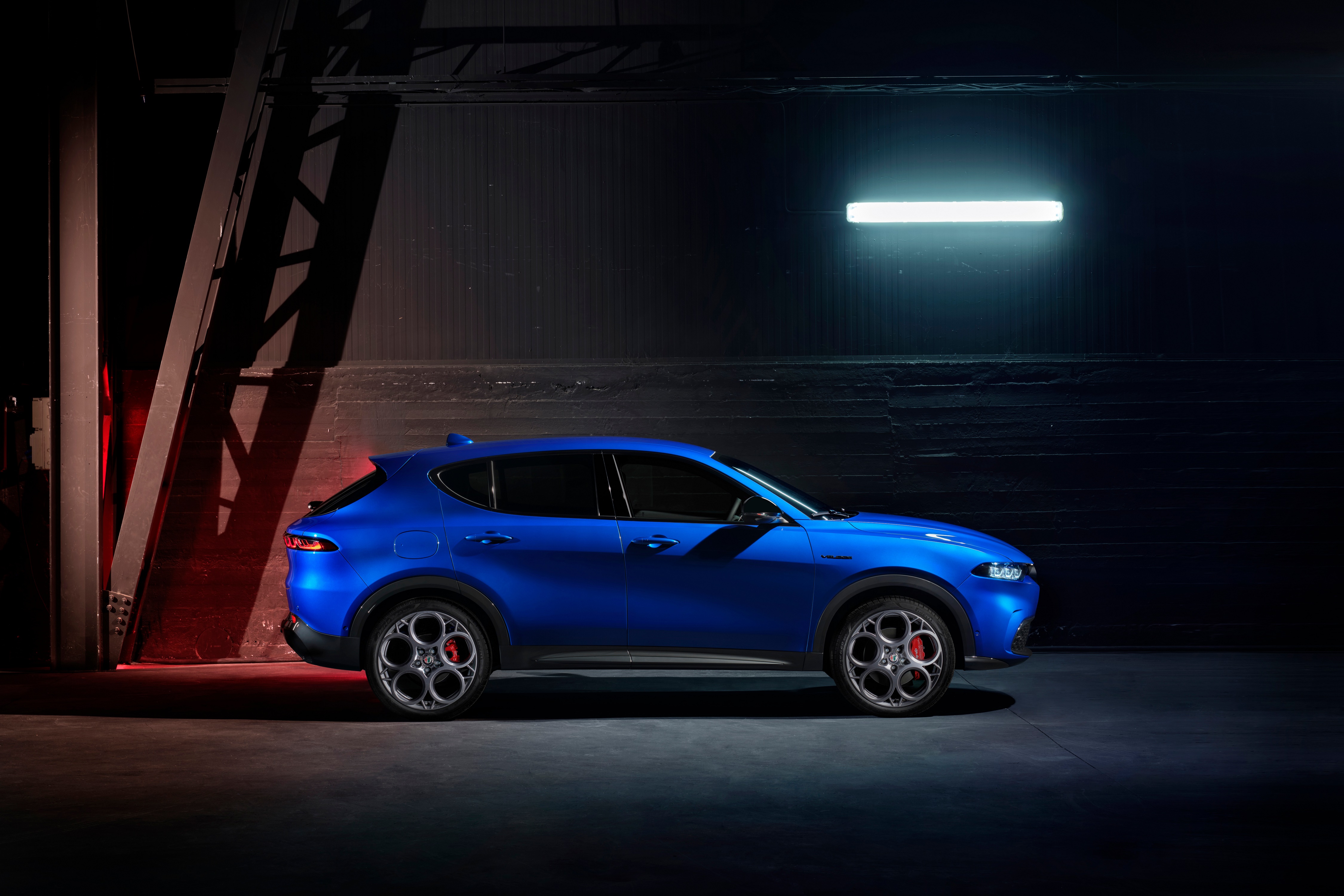 Blue Alfa Romeo Tonale Veloce 2022 HD Wallpaper