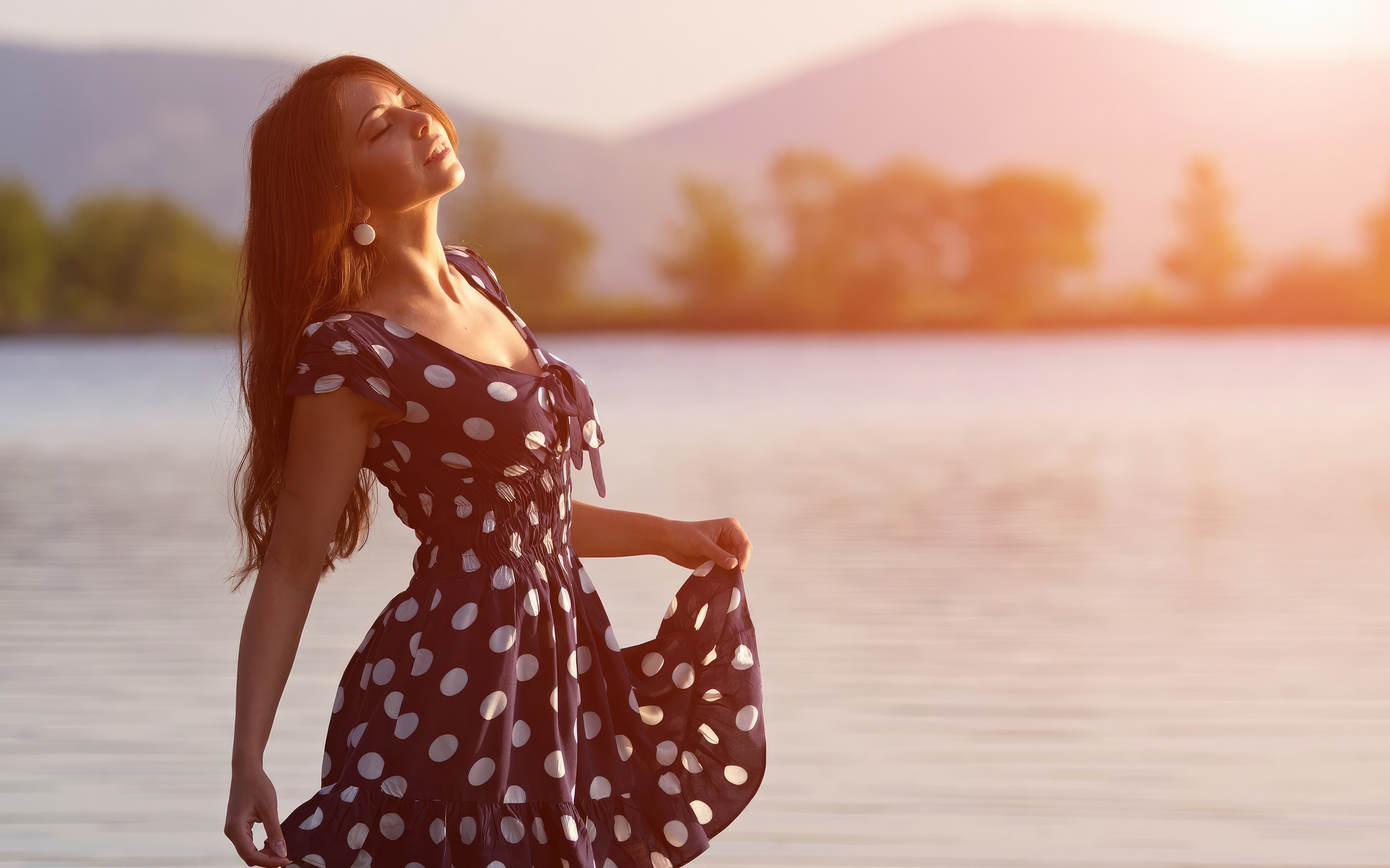 Girl in polka dot dress by the water HD Wallpaper