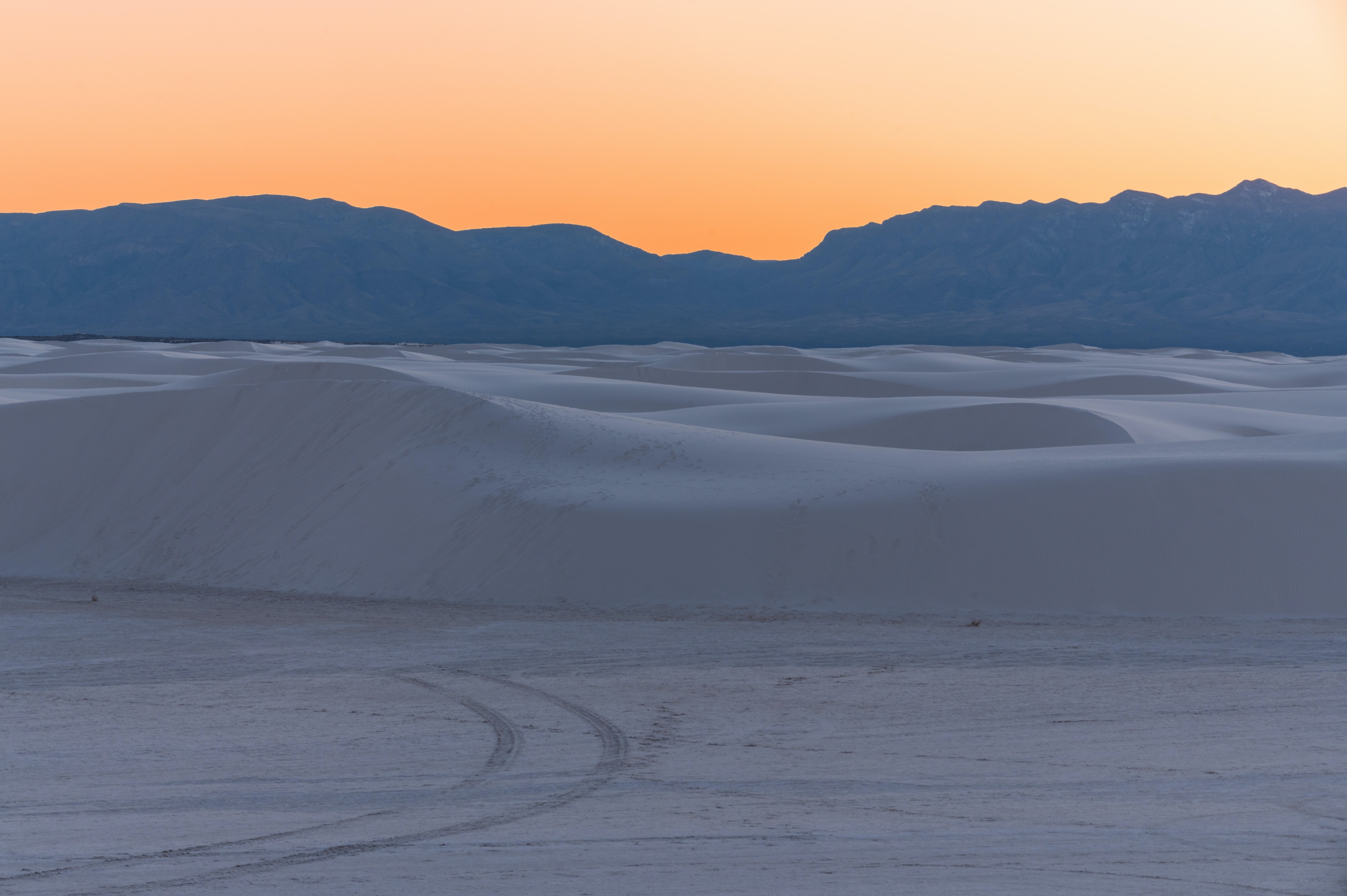 White Sands Desert Dunes at Sunset HD Wallpaper