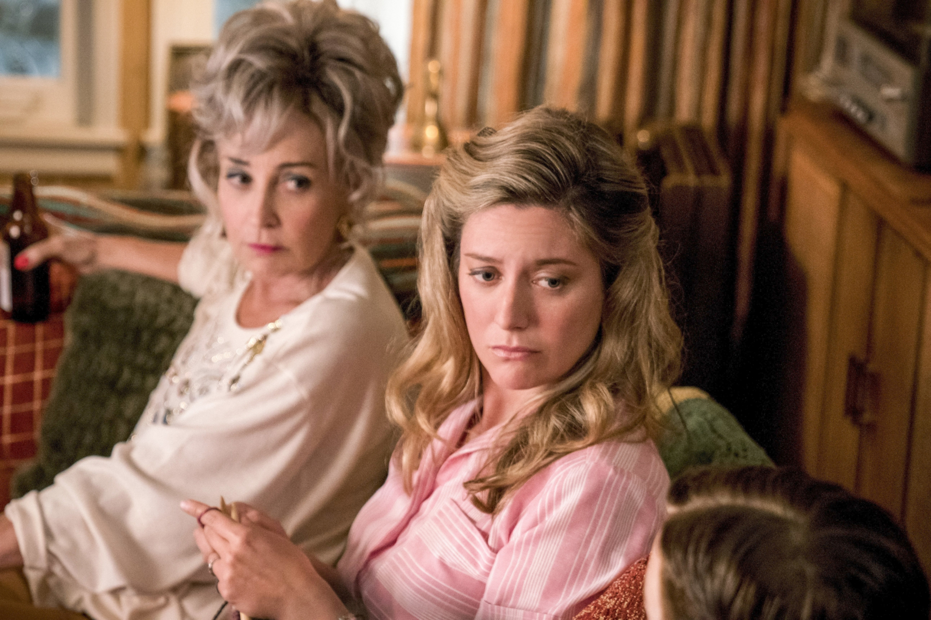 Young Sheldon: Meemaw and Mary Cooper looking concerned HD Wallpaper