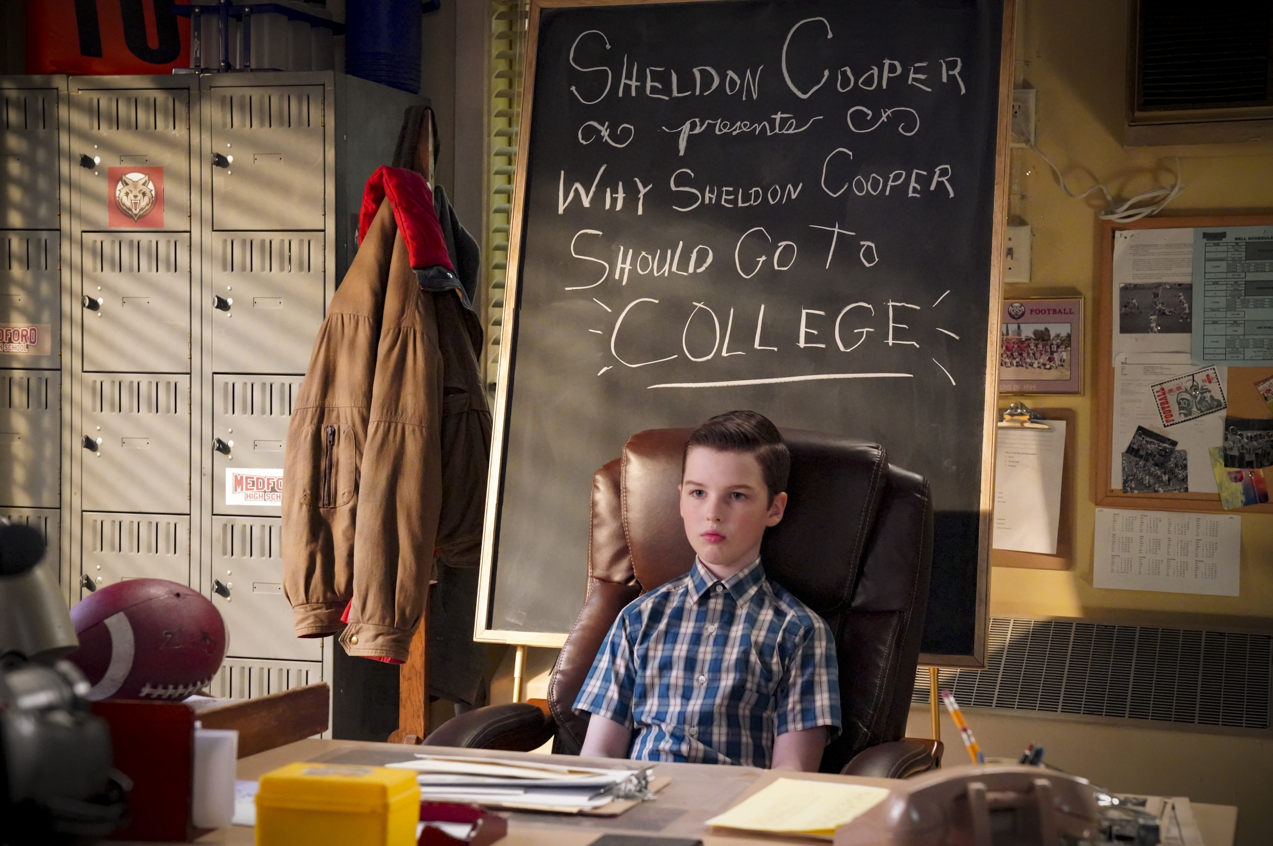 Sheldon Cooper presents 'Why Sheldon Should Go To College' HD Wallpaper