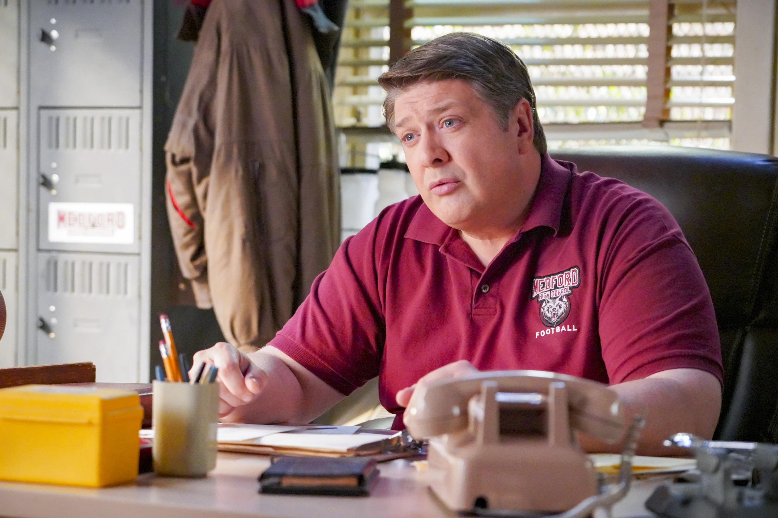 George Cooper at his desk in Young Sheldon HD Wallpaper