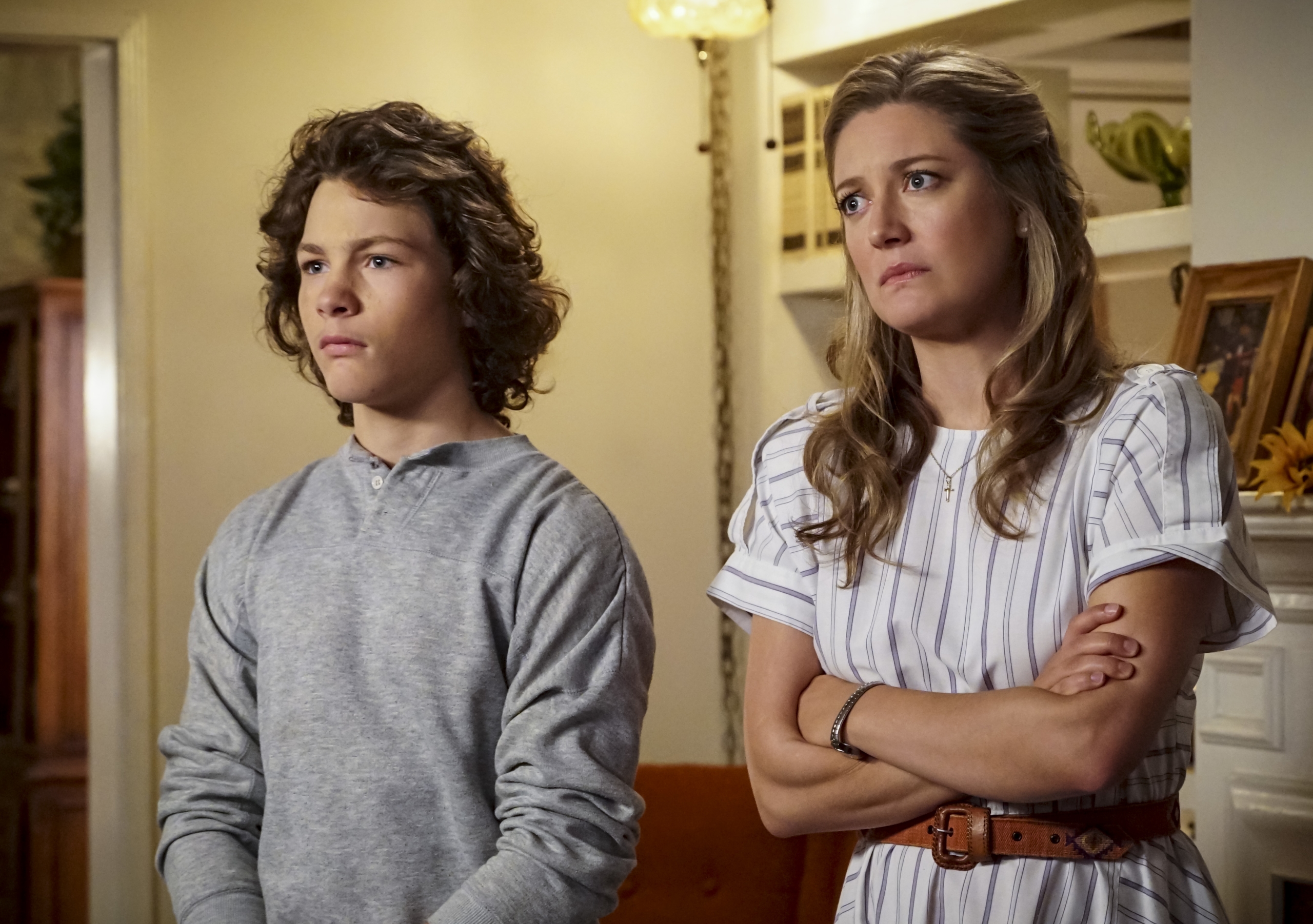 Young Sheldon: Mary and George Jr. look concerned HD Wallpaper